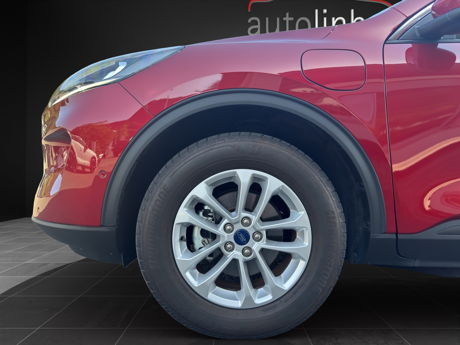FORD Kuga 2.5 PHEV Titanium FWD-image-13