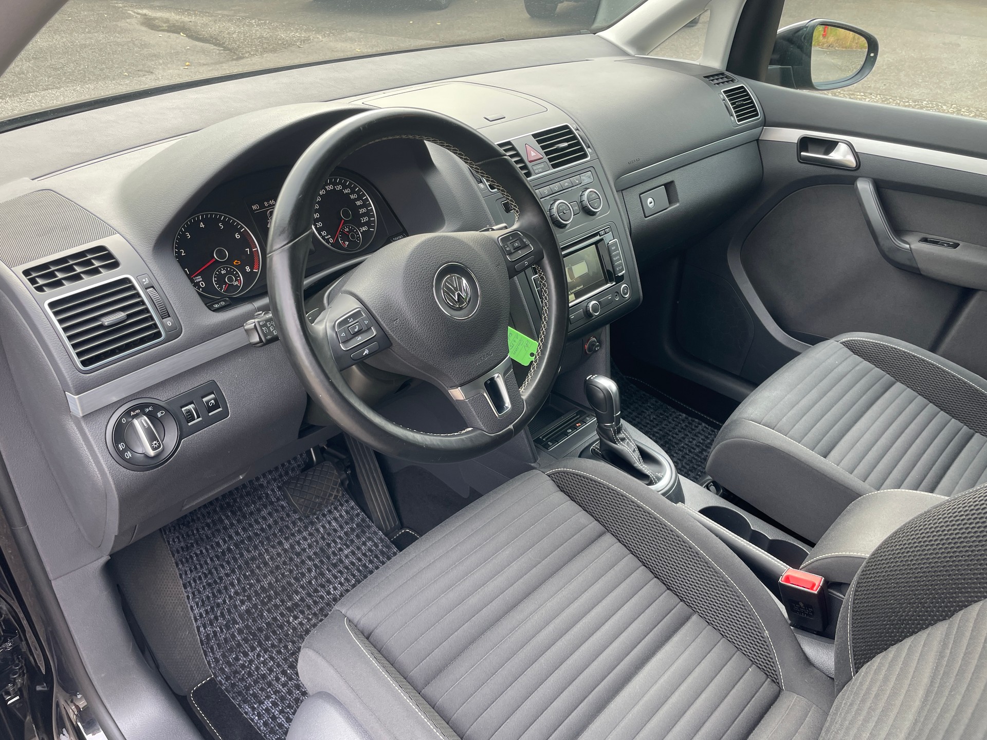 VW Touran 1.4 TSI Cup DSG-image-15