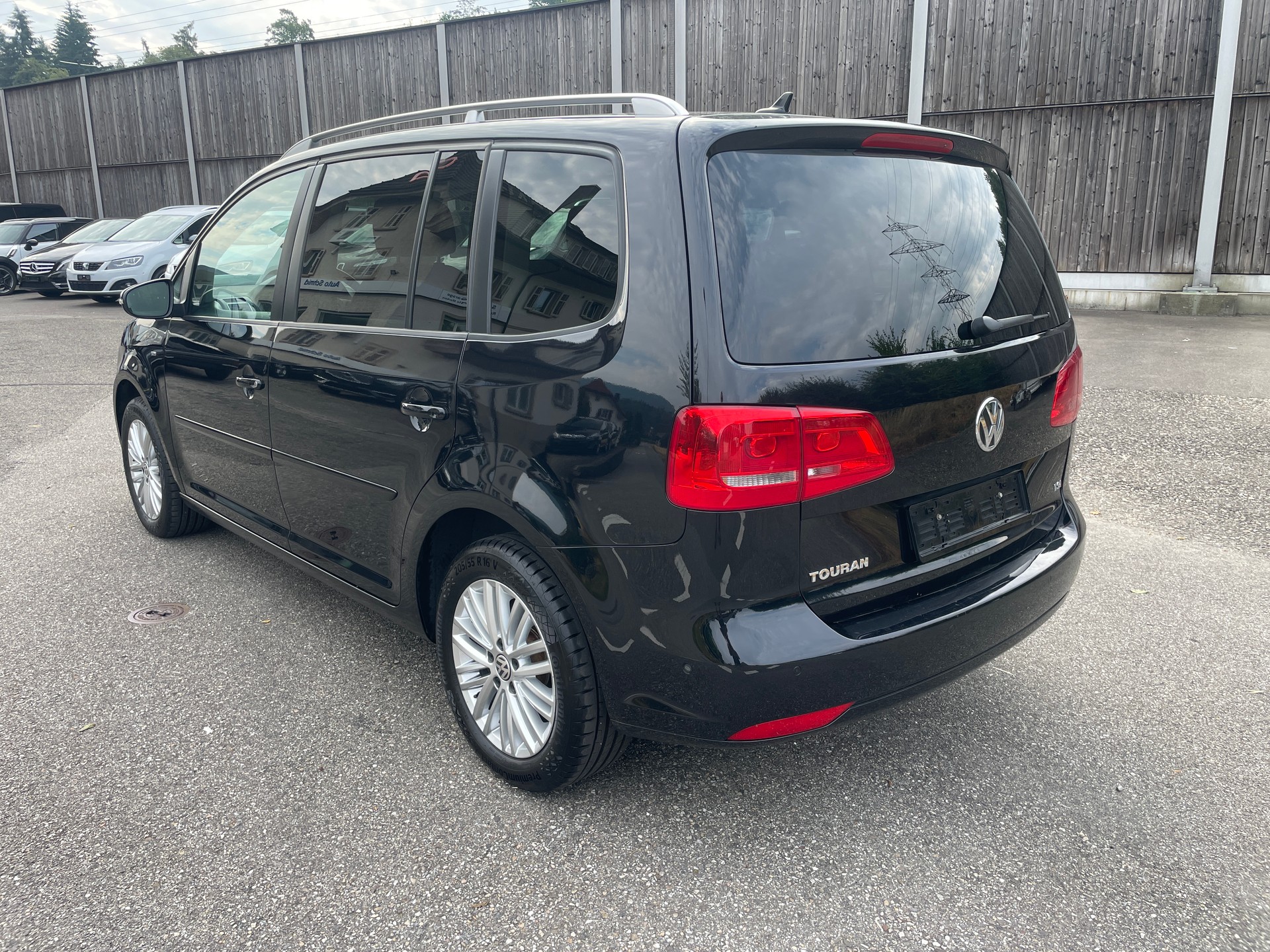 VW Touran 1.4 TSI Cup DSG-image-4