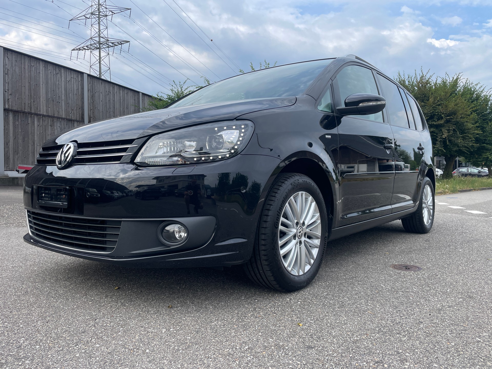 VW Touran 1.4 TSI Cup DSG-showroom-element-2