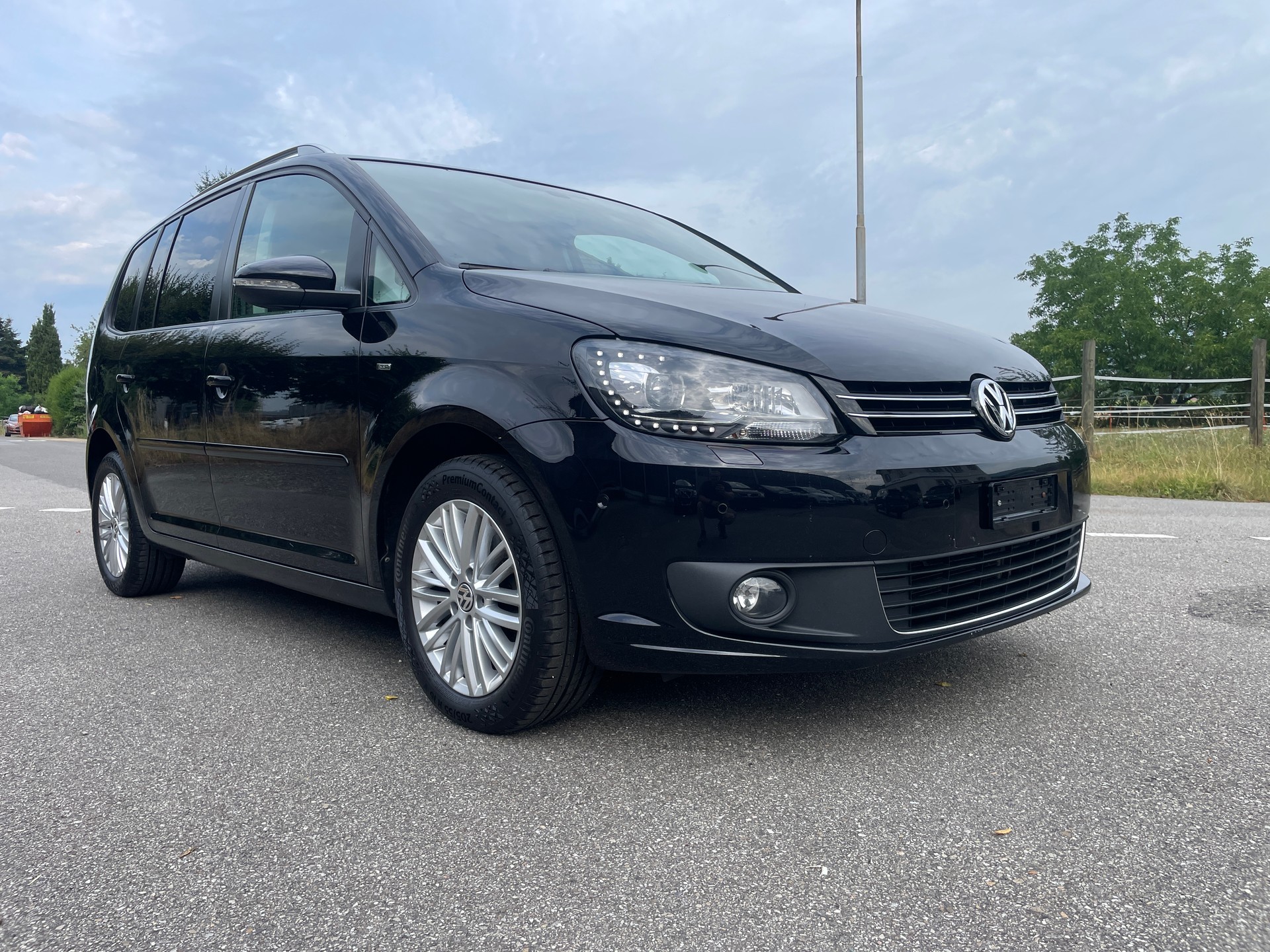 VW Touran 1.4 TSI Cup DSG-image-11