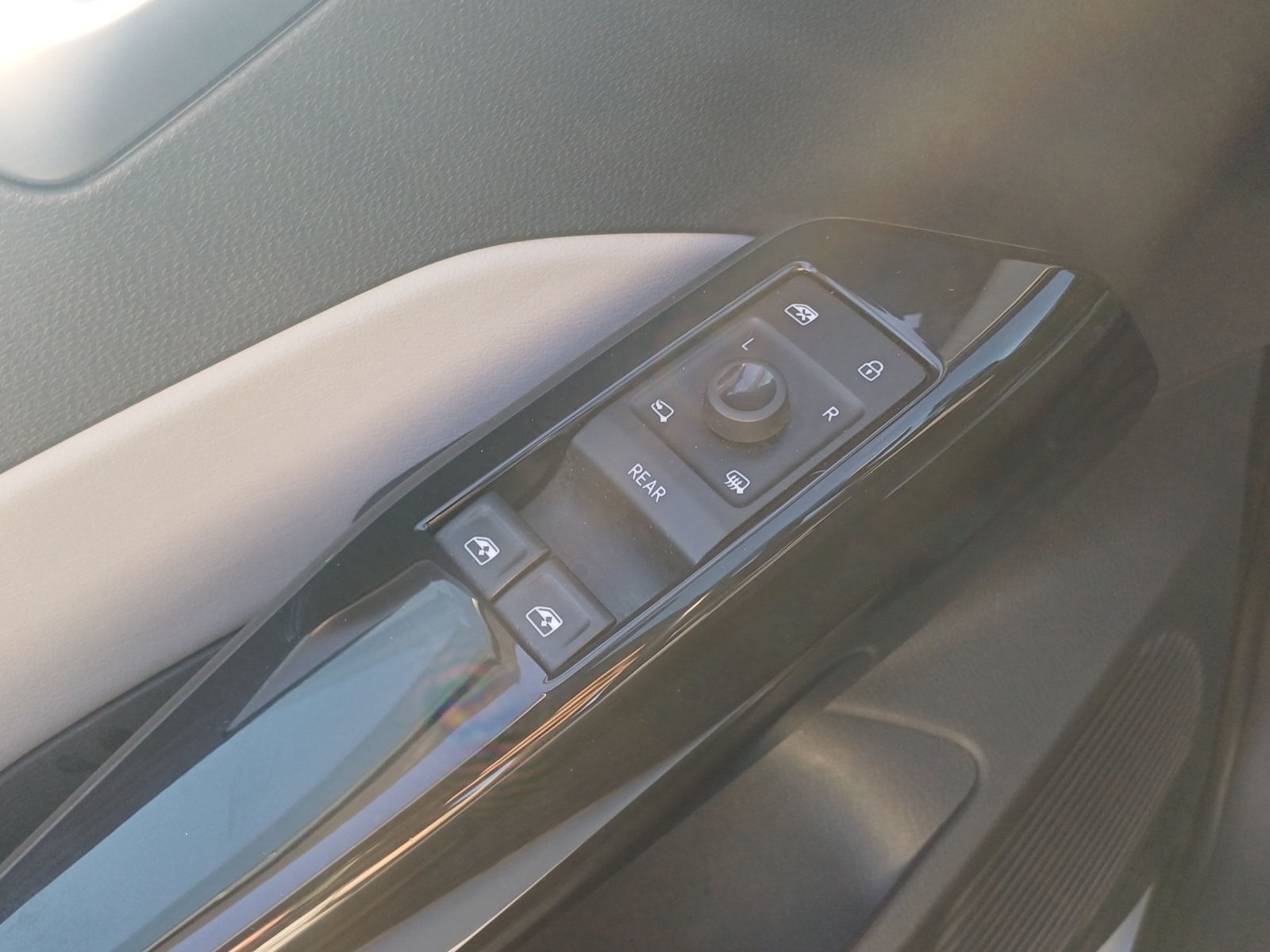 VW ID.3 Pro S 77 kWh Life Plus-image-15