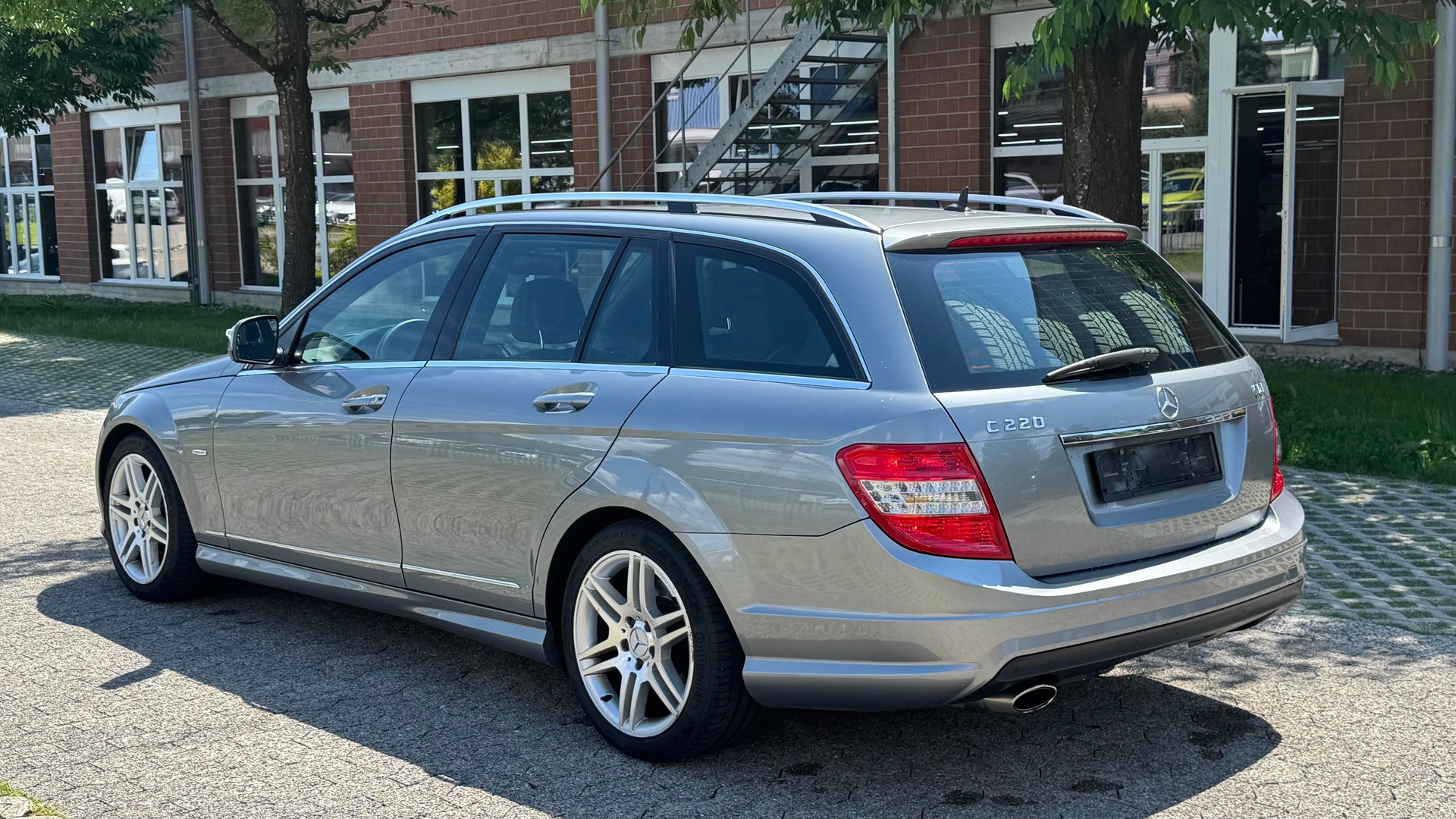MERCEDES-BENZ C 220 CDI Avantgarde Automatic-image-4