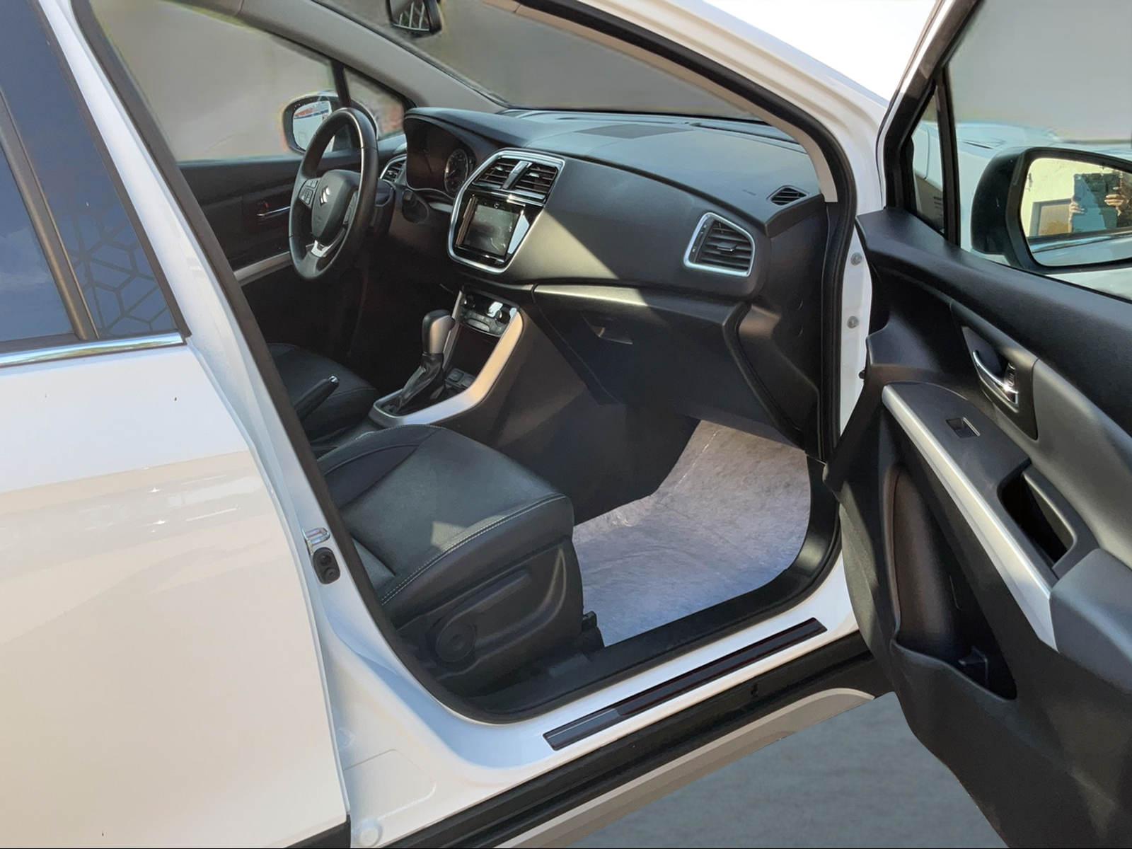 SUZUKI SX4 S-Cross 1.4 T Piz Sulai Top 4x4-image-11