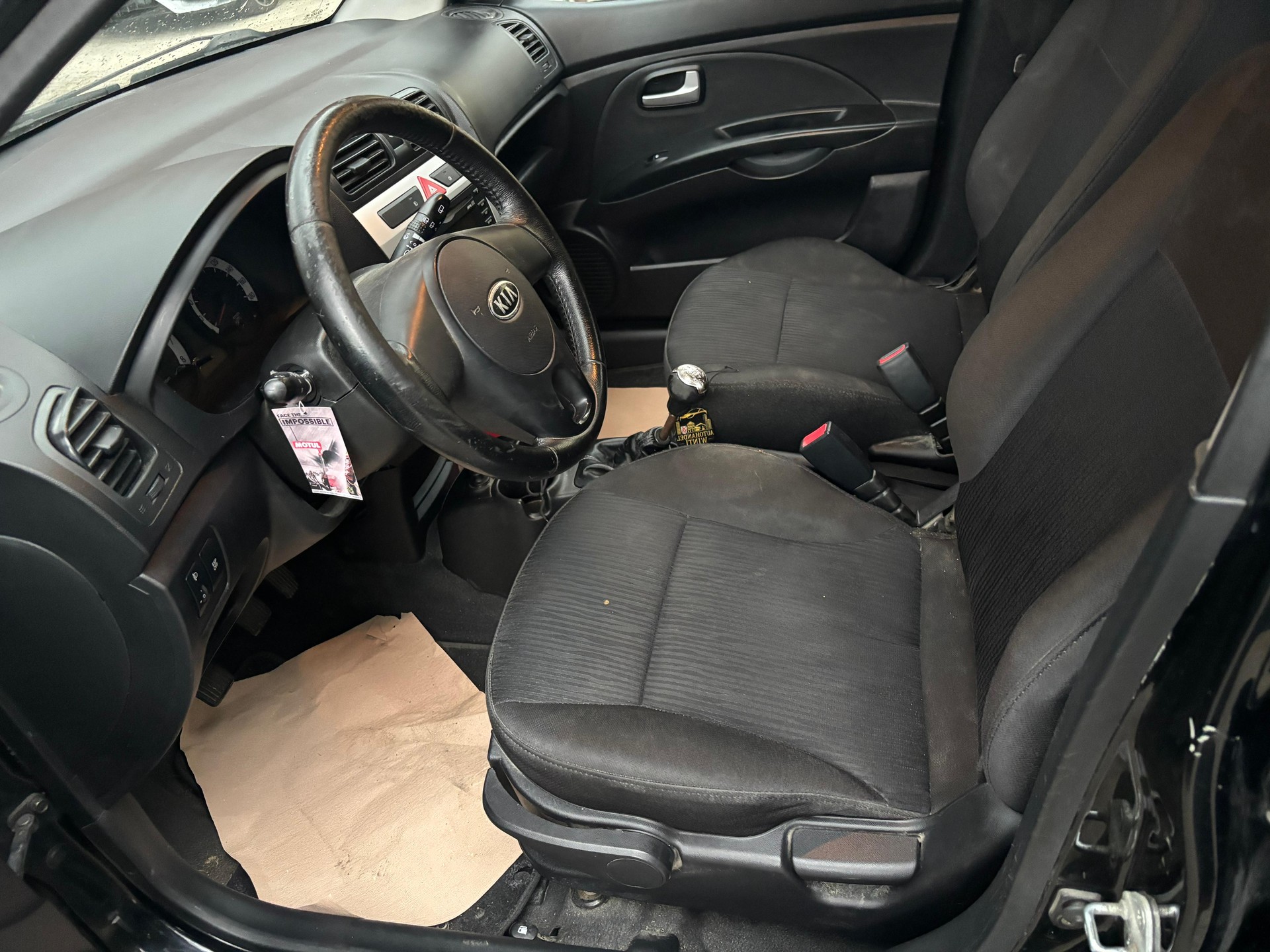 KIA Picanto 1.0 _seven-image-4