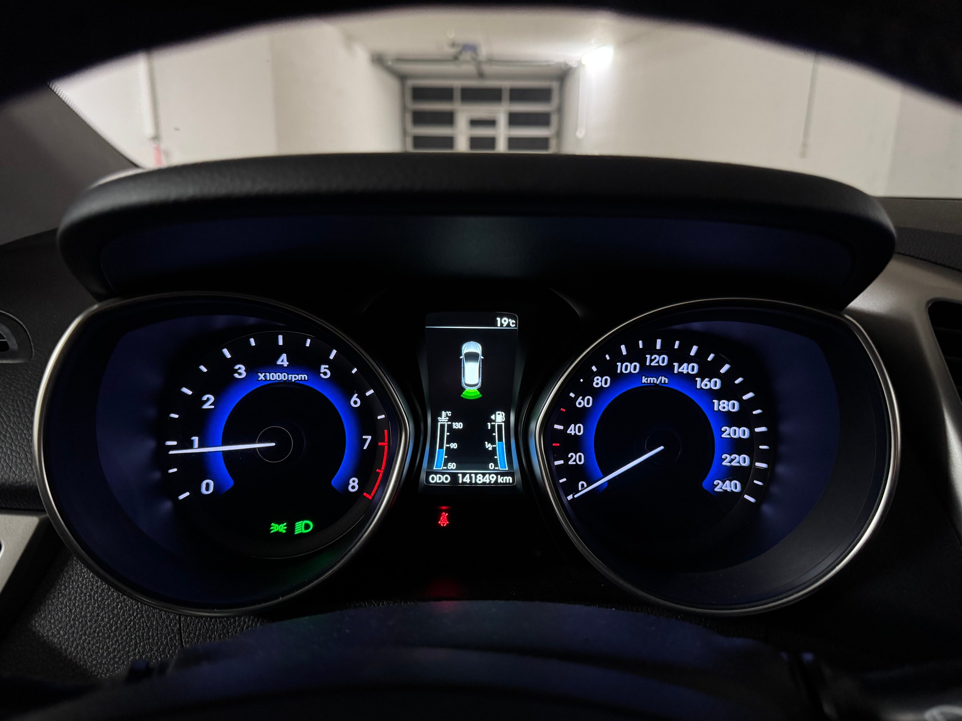 HYUNDAI i30 1.6 GDI Premium 1-Hand-image-15