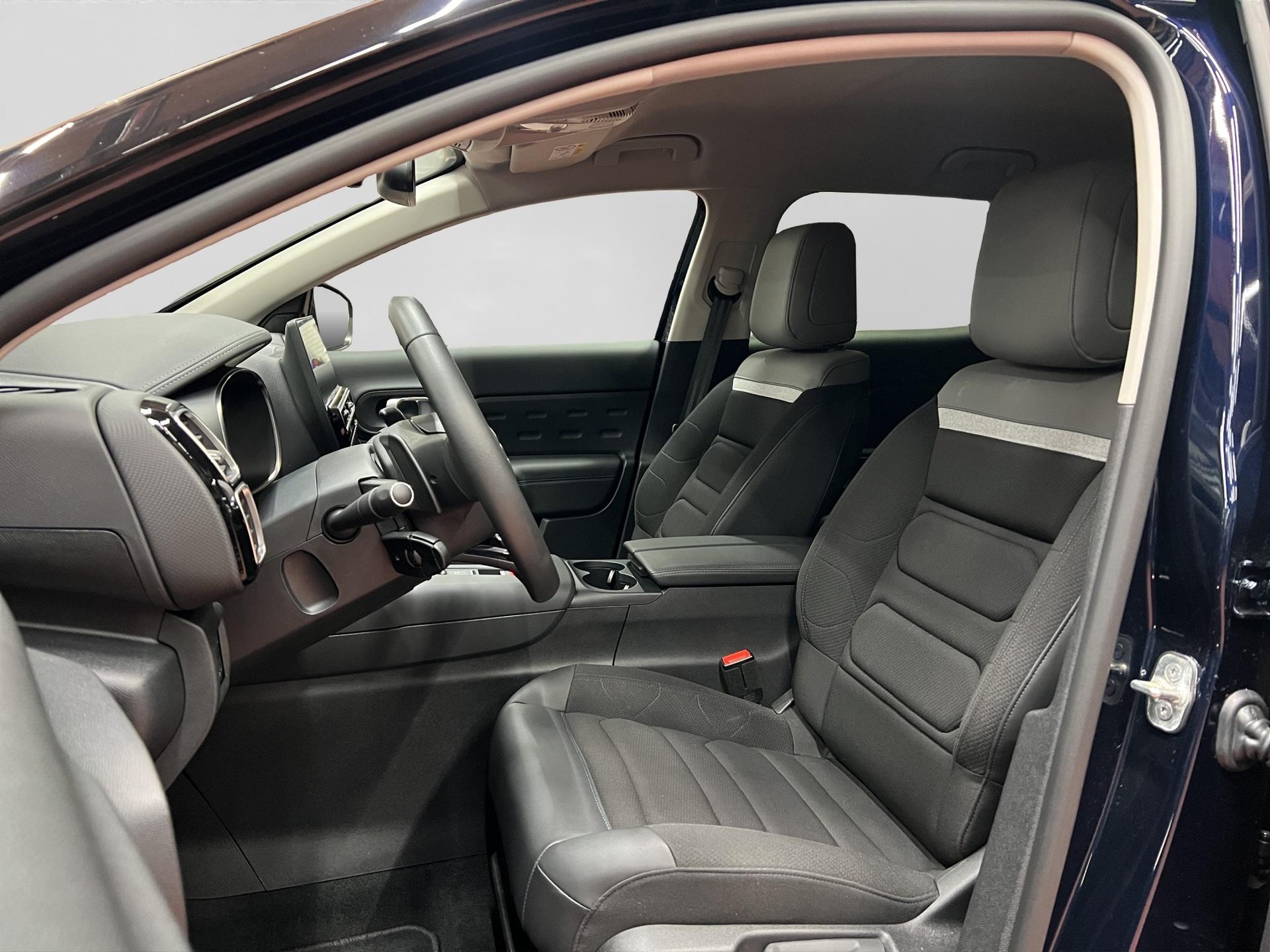 CITROEN C5 Aircross 1.2 Hybrid Swiss Edition-image-1