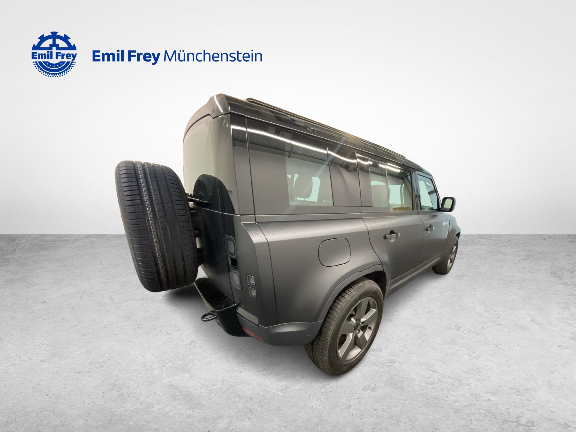 LAND ROVER Defender 110 3.0 D I6 250 S-image-4