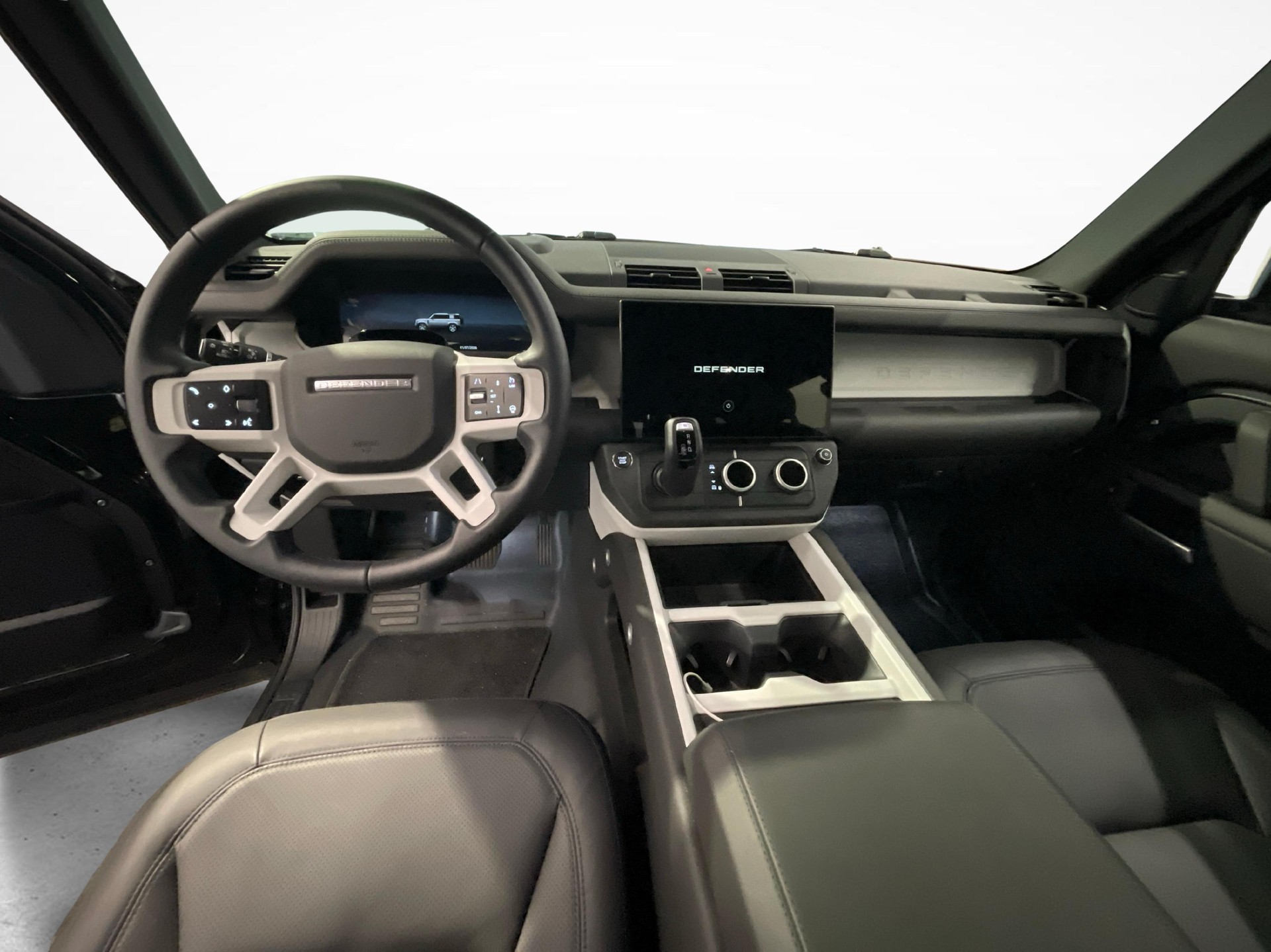 LAND ROVER Defender 110 3.0 D I6 250 S-image-8