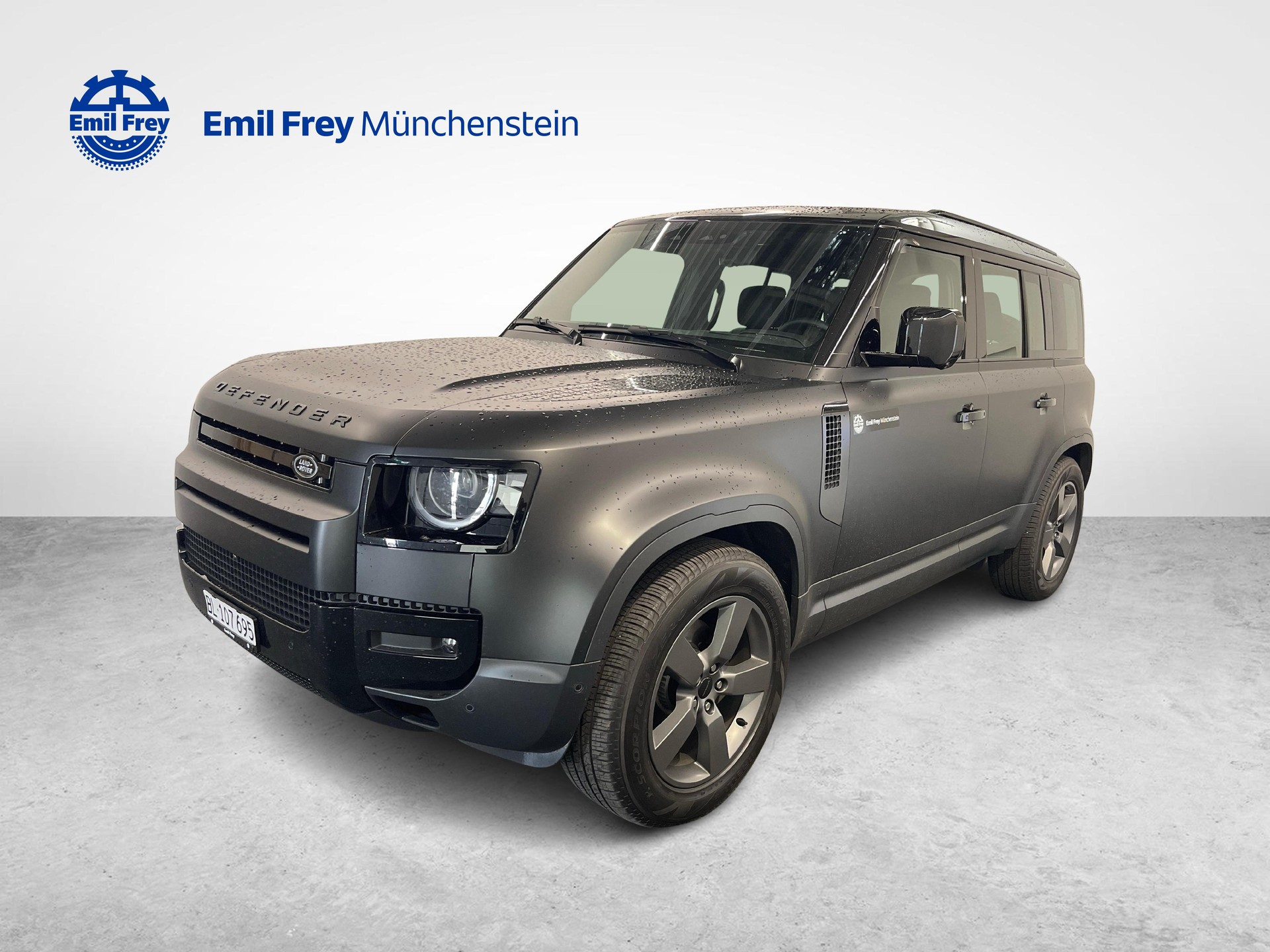 LAND ROVER Defender 110 3.0 D I6 250 S-image-0