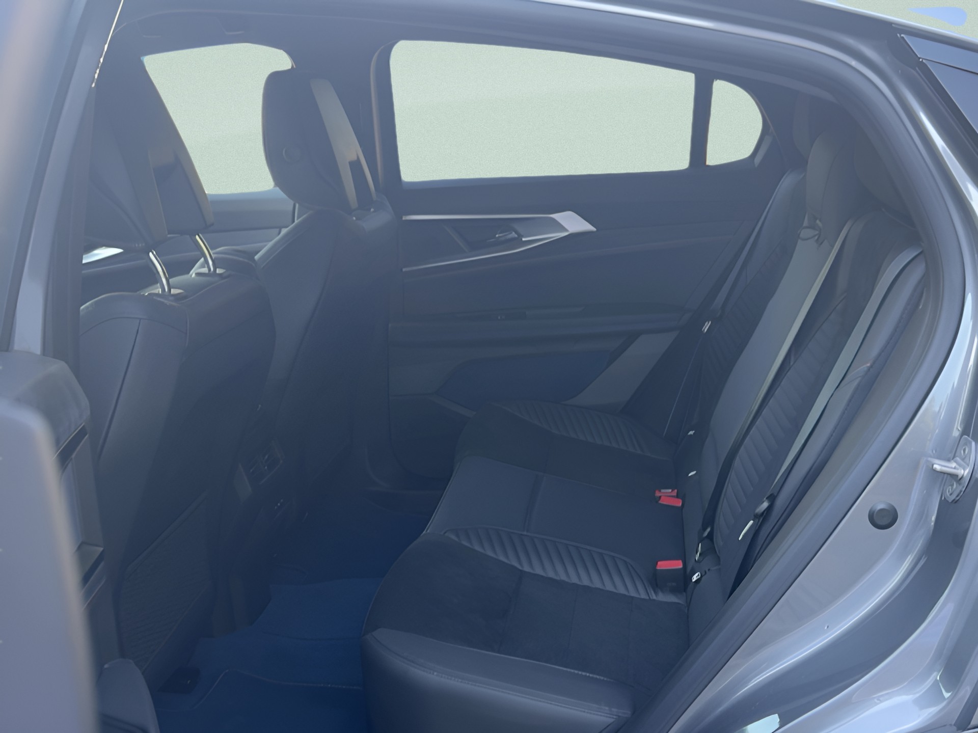 RENAULT Rafale 1.2 E-Tech Plug-in Hybrid 300 4x4 Esprit Alpine-image-16