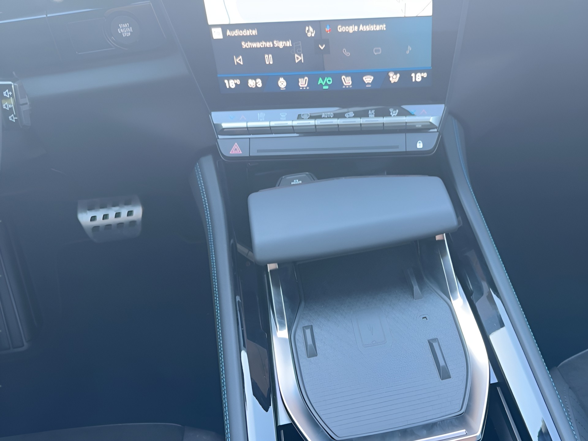 RENAULT Rafale 1.2 E-Tech Plug-in Hybrid 300 4x4 Esprit Alpine-image-13