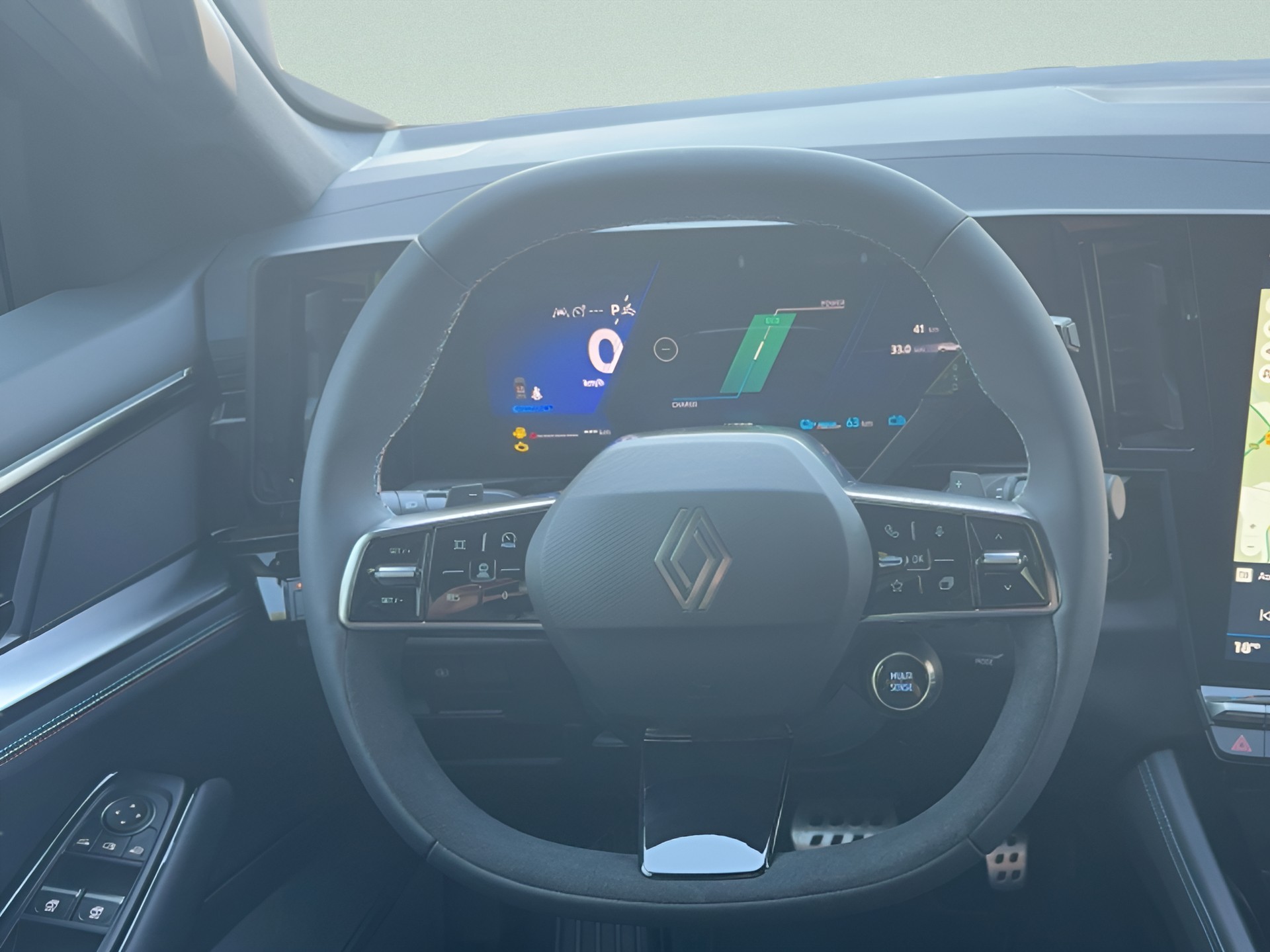 RENAULT Rafale 1.2 E-Tech Plug-in Hybrid 300 4x4 Esprit Alpine-image-14