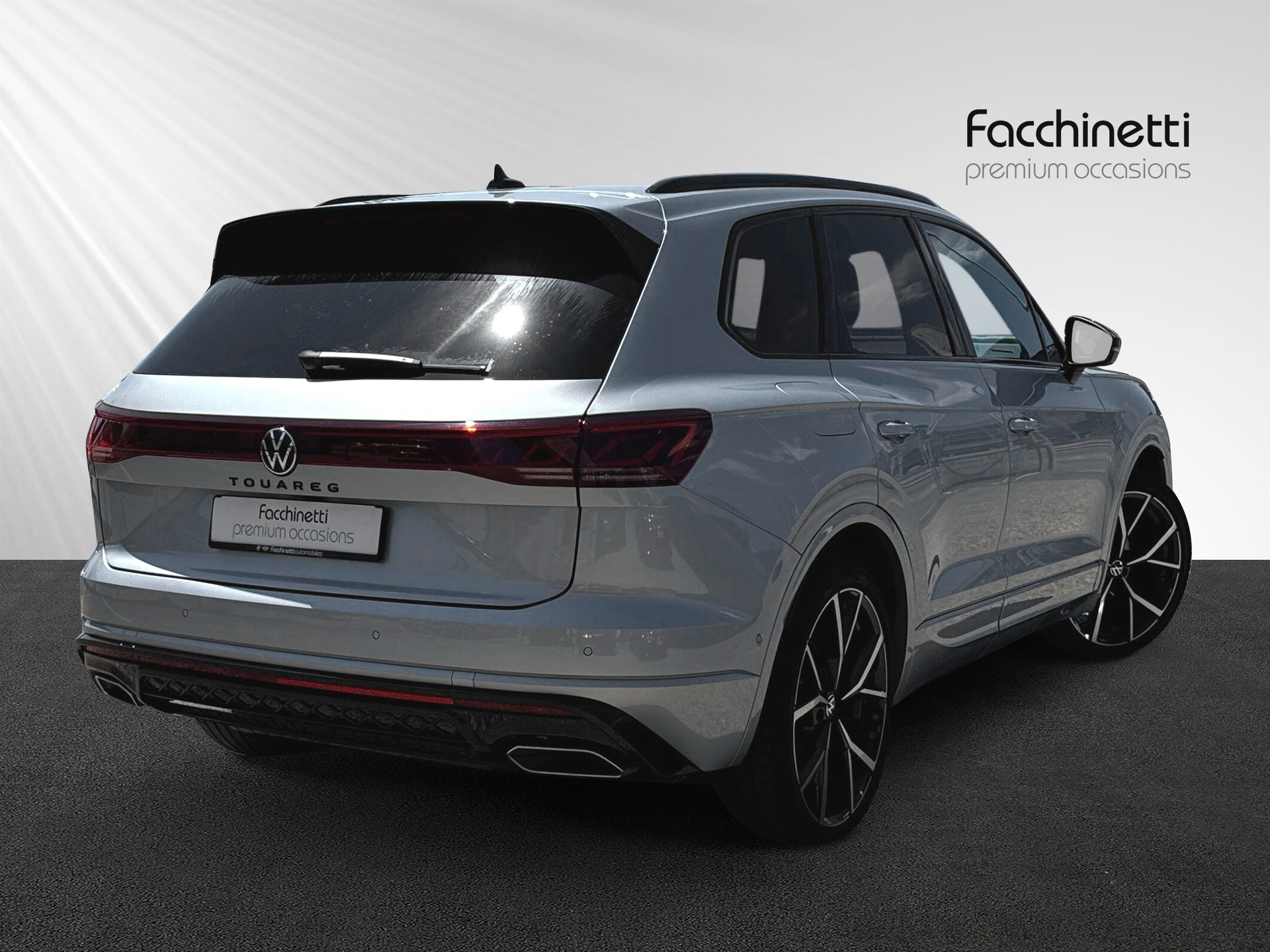 VW Touareg 3.0 TDI R-Line Tiptronic-showroom-element-2