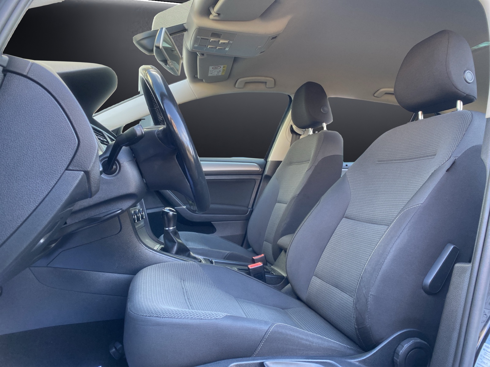 VW Golf 2.0 TDI Comfortline 4Motion-image-9