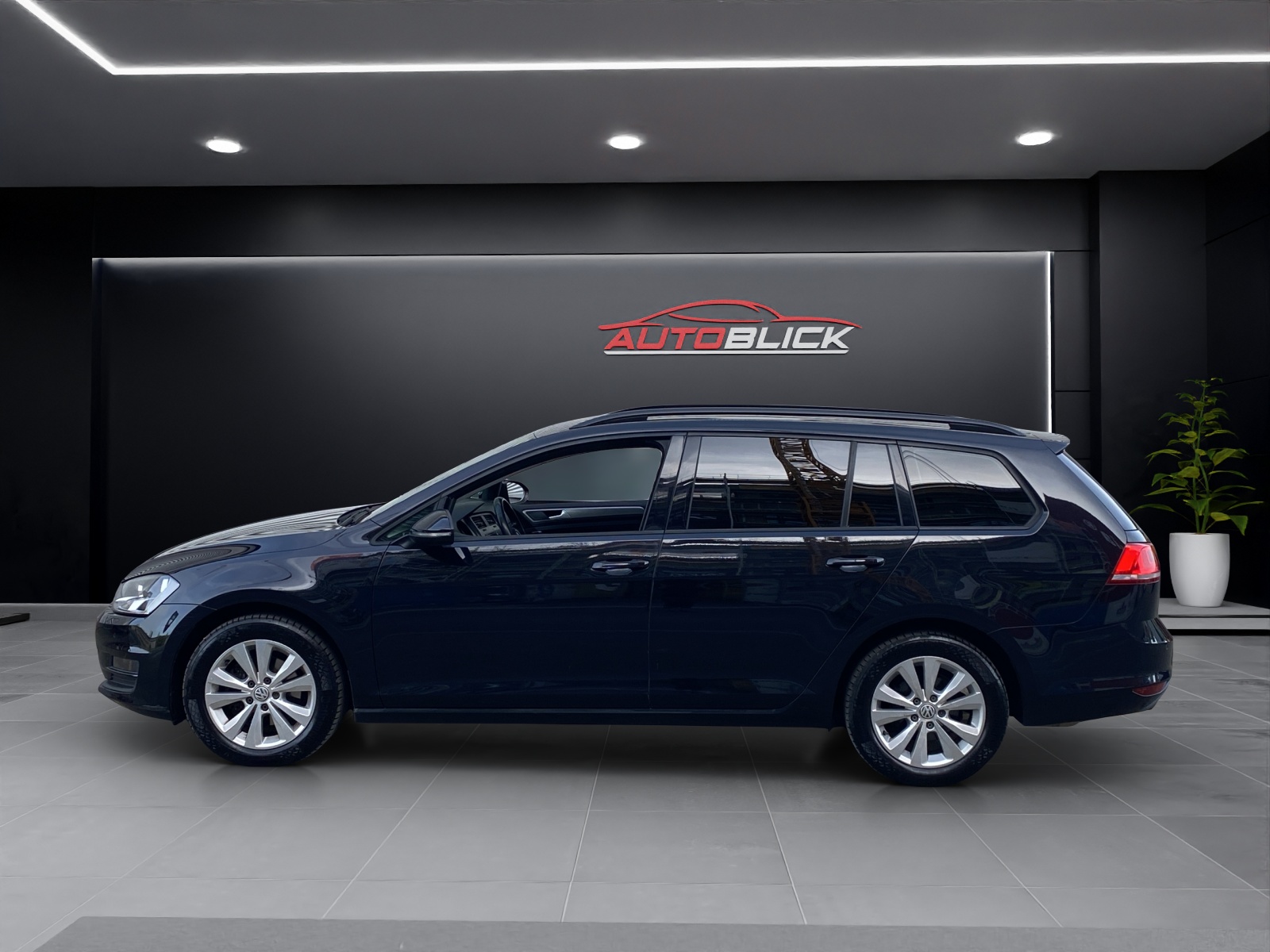 VW Golf 2.0 TDI Comfortline 4Motion-image-4