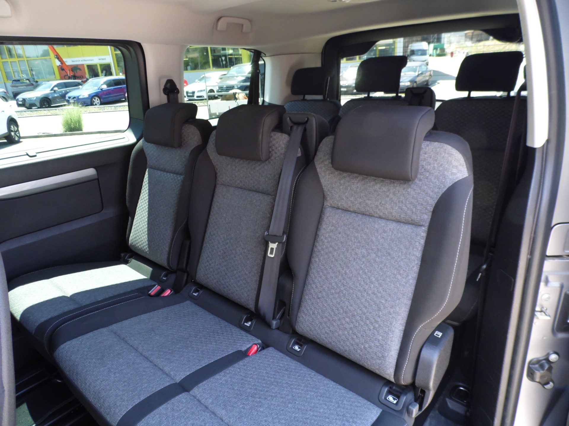 OPEL Zafira Life 2.0 CDTI Business Edition M Automatik-image-5