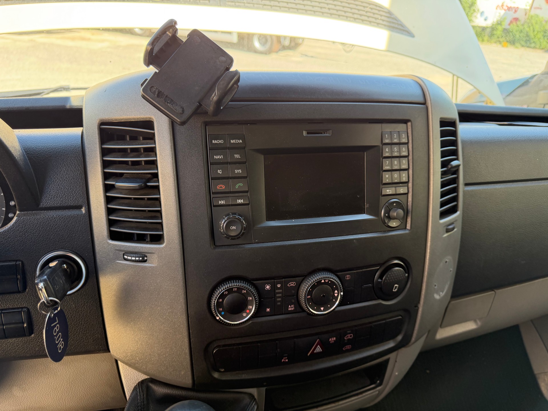 VW Crafter 35 2.0 BiTDI CR-image-7