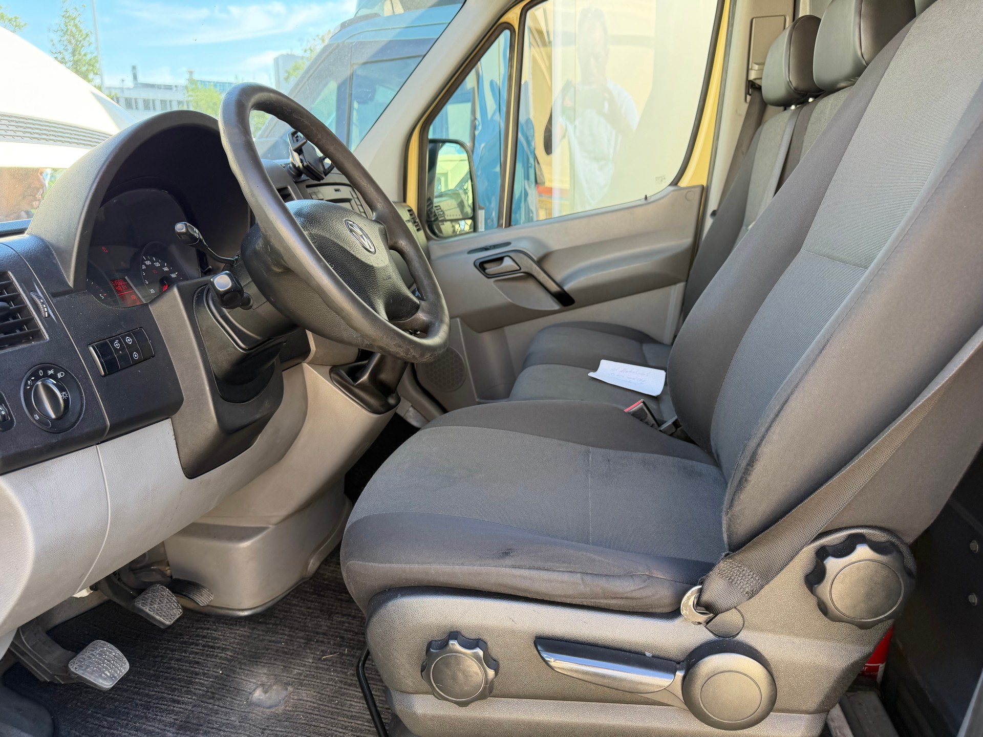 VW Crafter 35 2.0 BiTDI CR-image-3