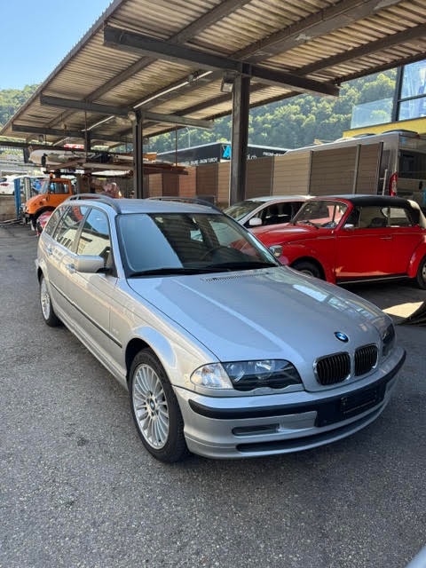 BMW 330xd Touring-image-1