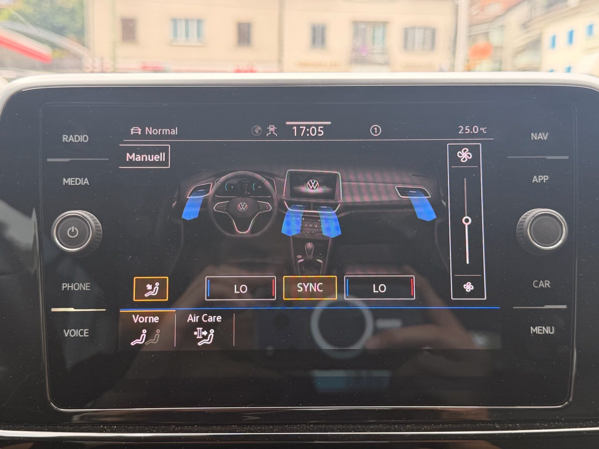 VW T-Roc CABRIOLET 1.5 TSI 150PS R-LINE *** ANHÄNGEKUPPLUNG ***-image-19