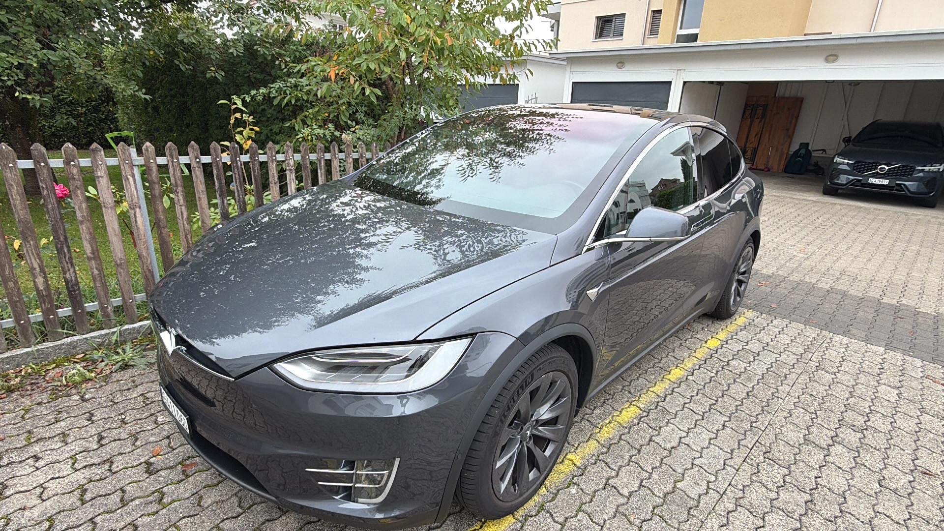 TESLA Mode X 100D (MFK 07/2026) Tip-Top