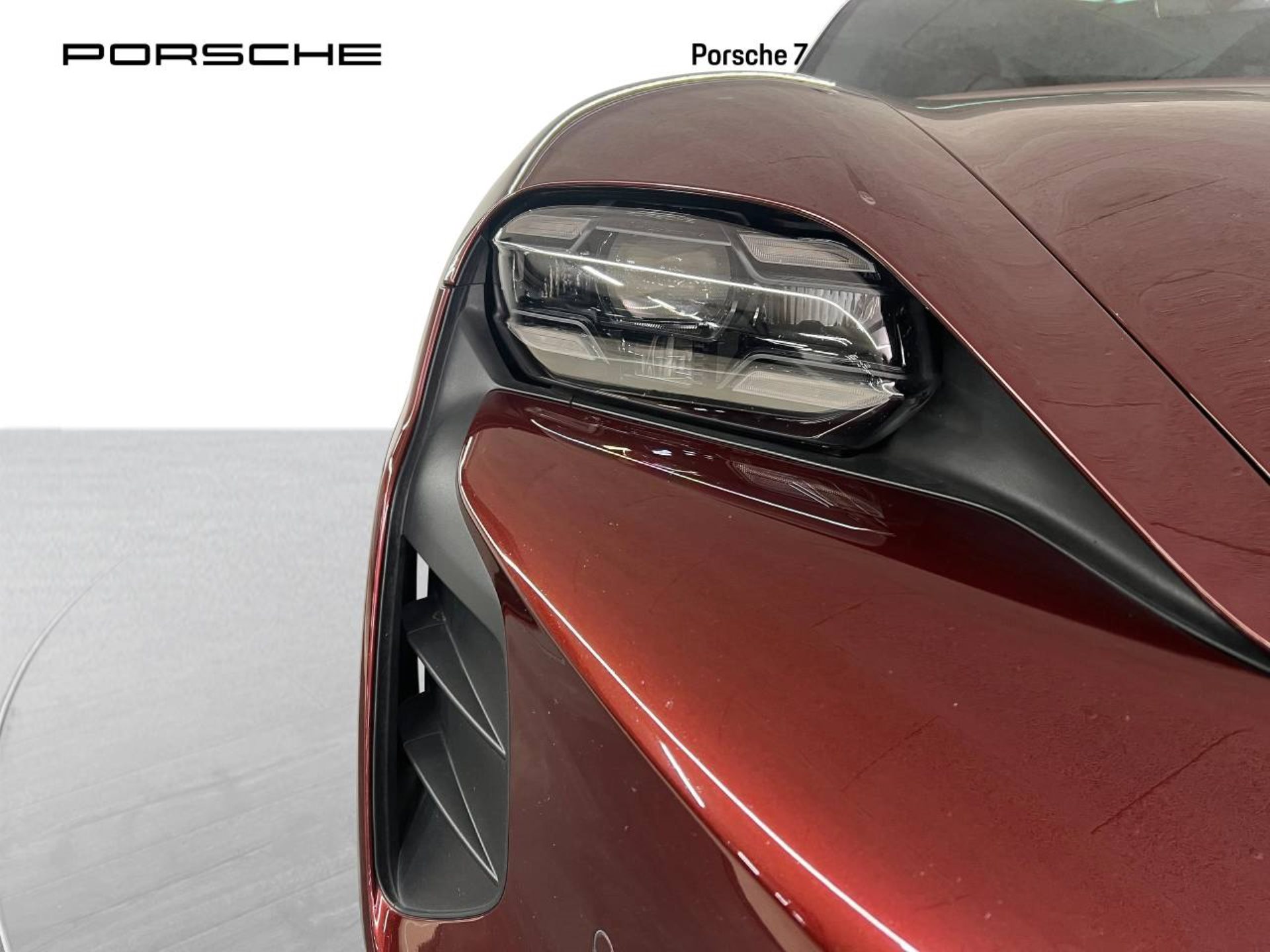 PORSCHE Taycan Turbo-image-11