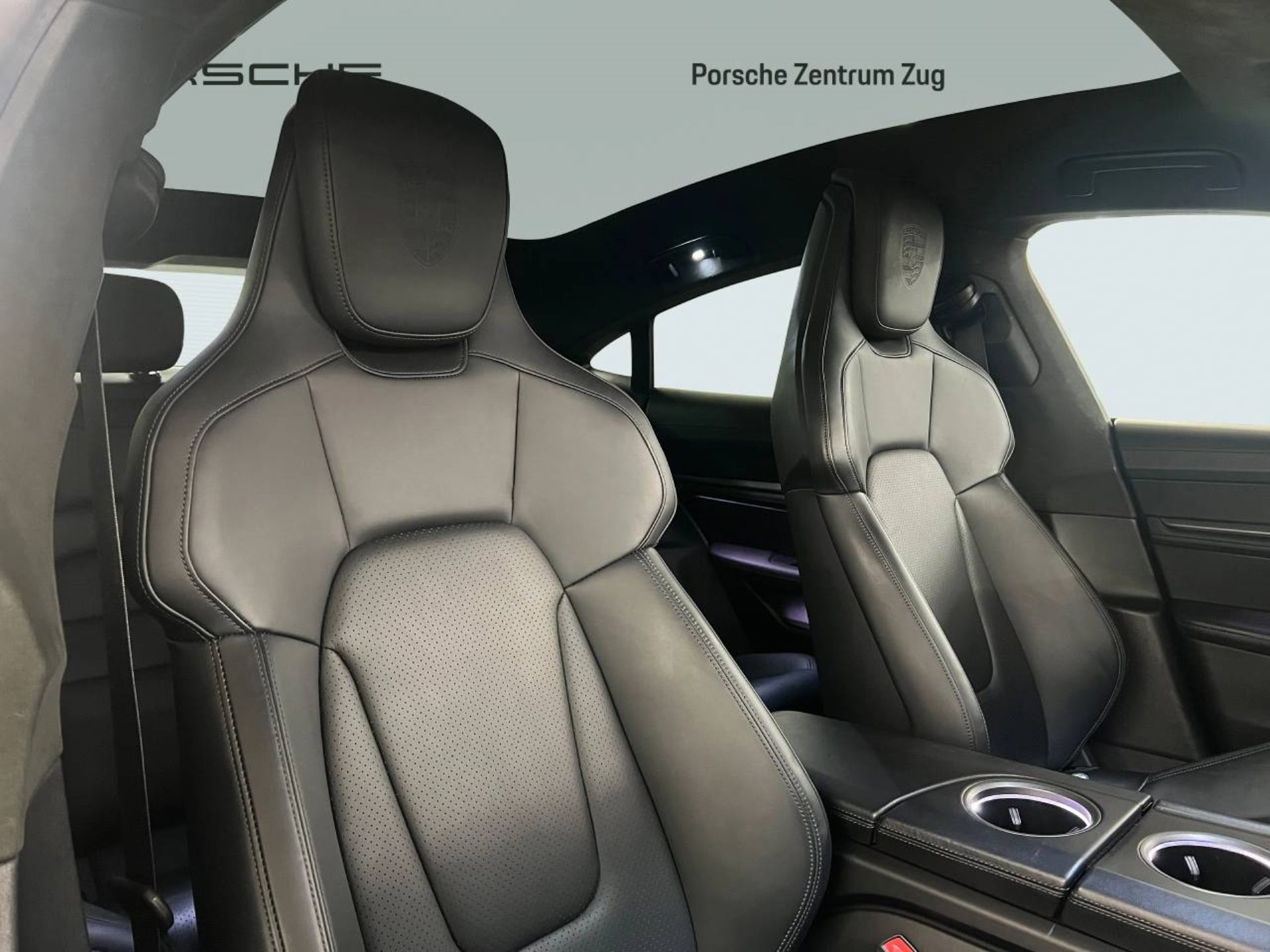 PORSCHE Taycan Turbo-image-20