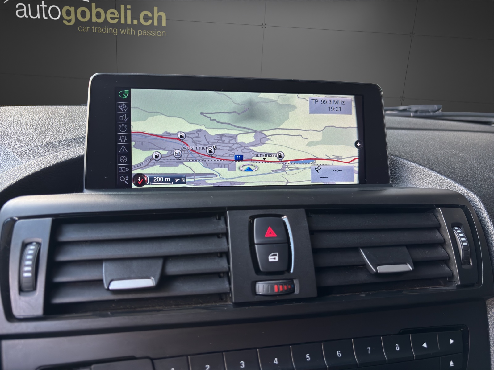BMW 116i-image-7