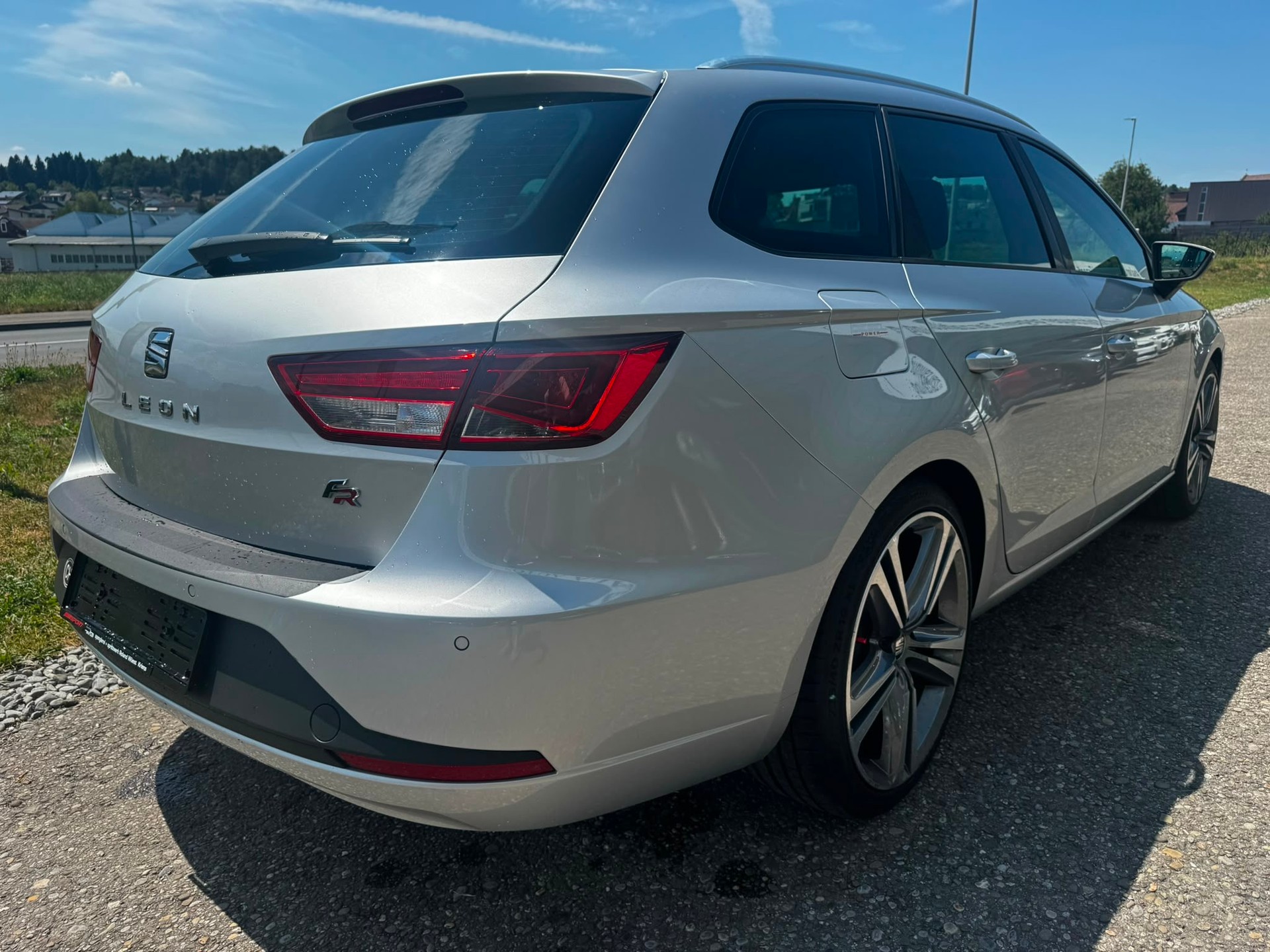 SEAT Leon ST 2.0 TDI FR Viva DSG-image-5