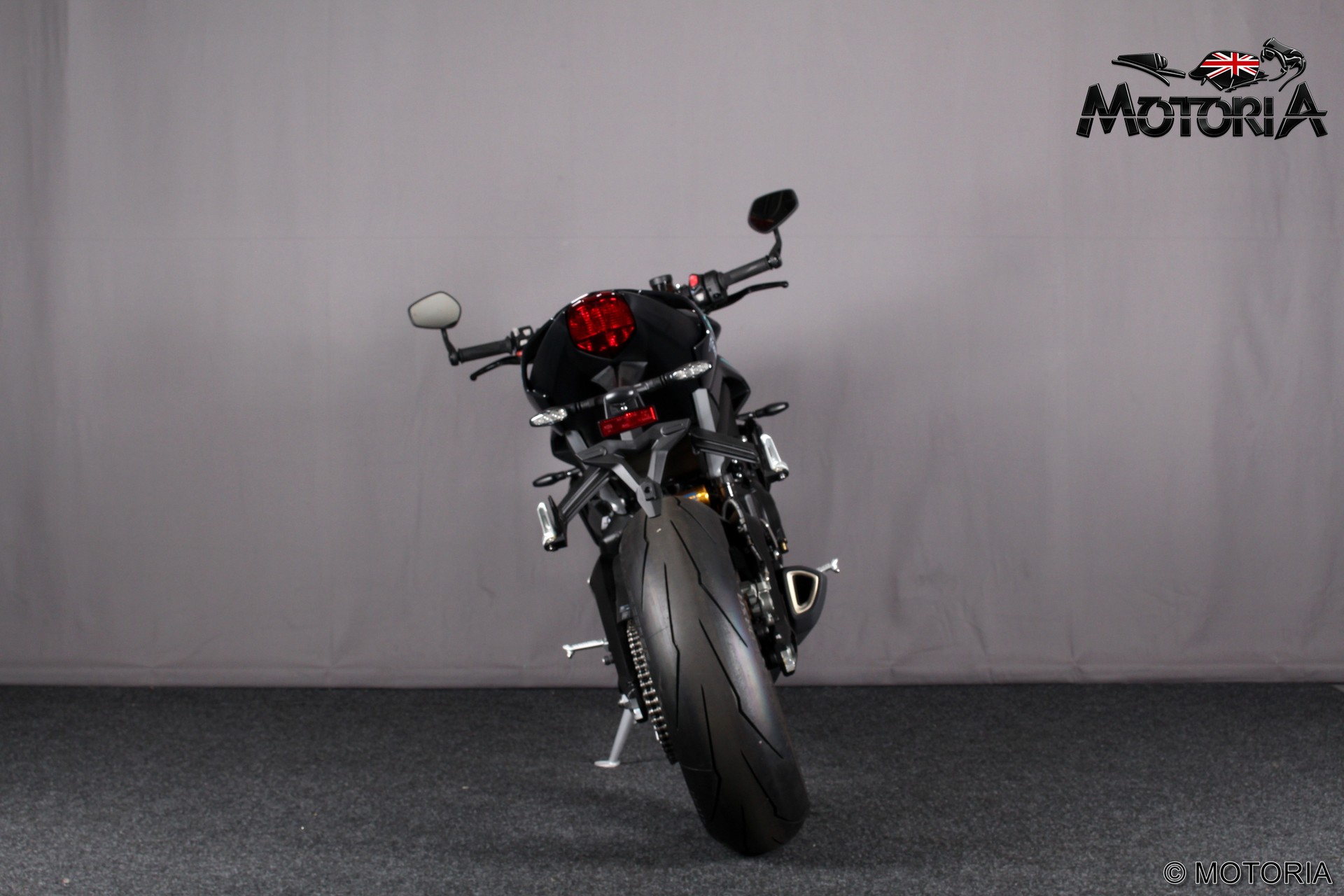 TRIUMPH Street Triple 765 RS-showroom-element-3