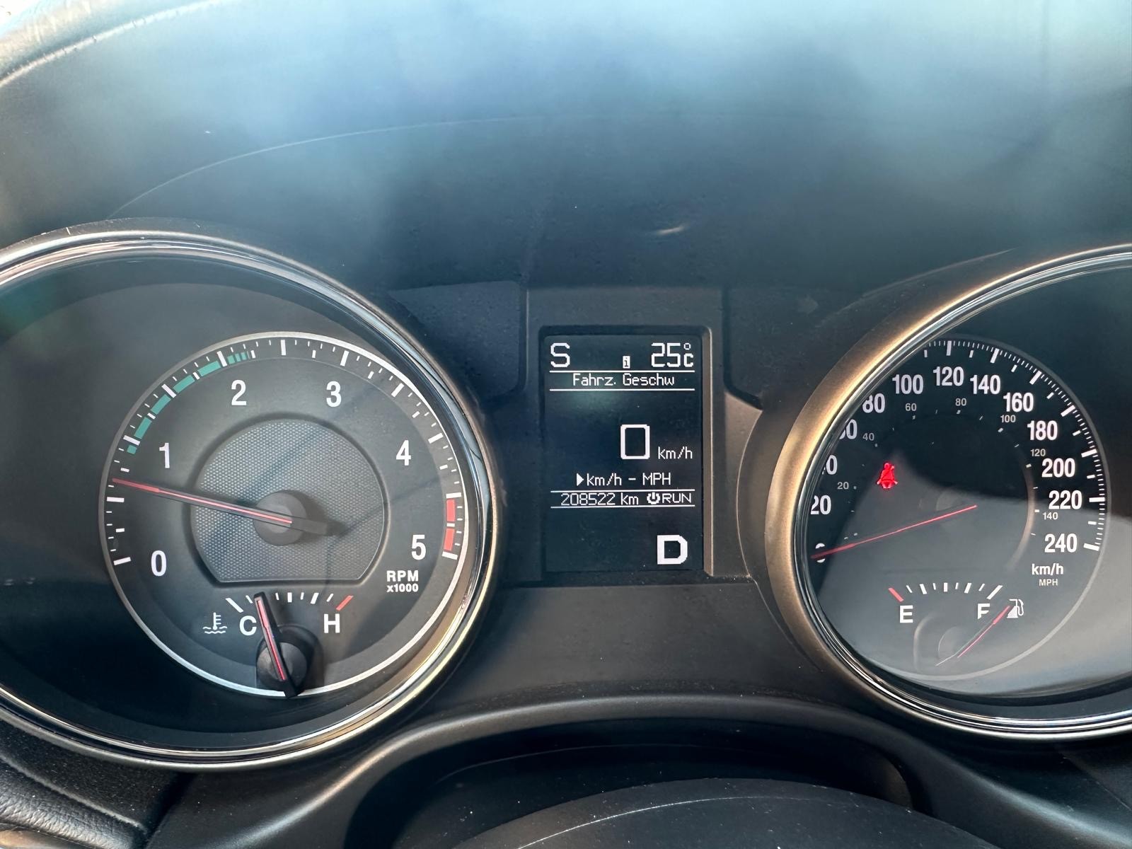 JEEP Grand Cherokee 3.0 CRD Overland Automatic-image-15
