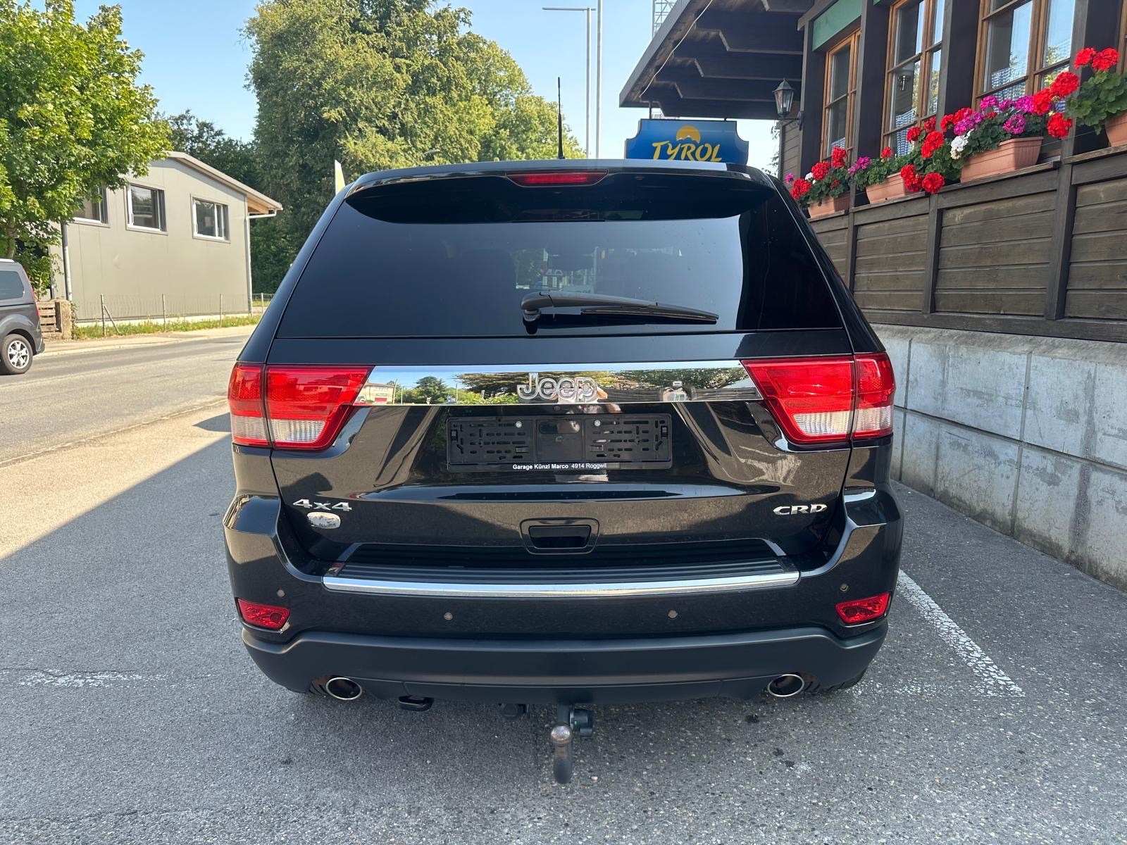 JEEP Grand Cherokee 3.0 CRD Overland Automatic-image-5