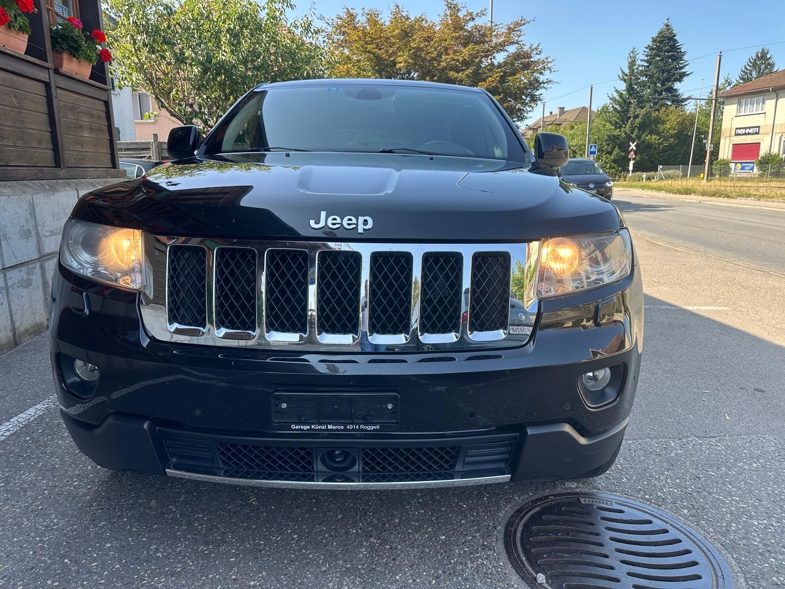JEEP Grand Cherokee 3.0 CRD Overland Automatic-image-4