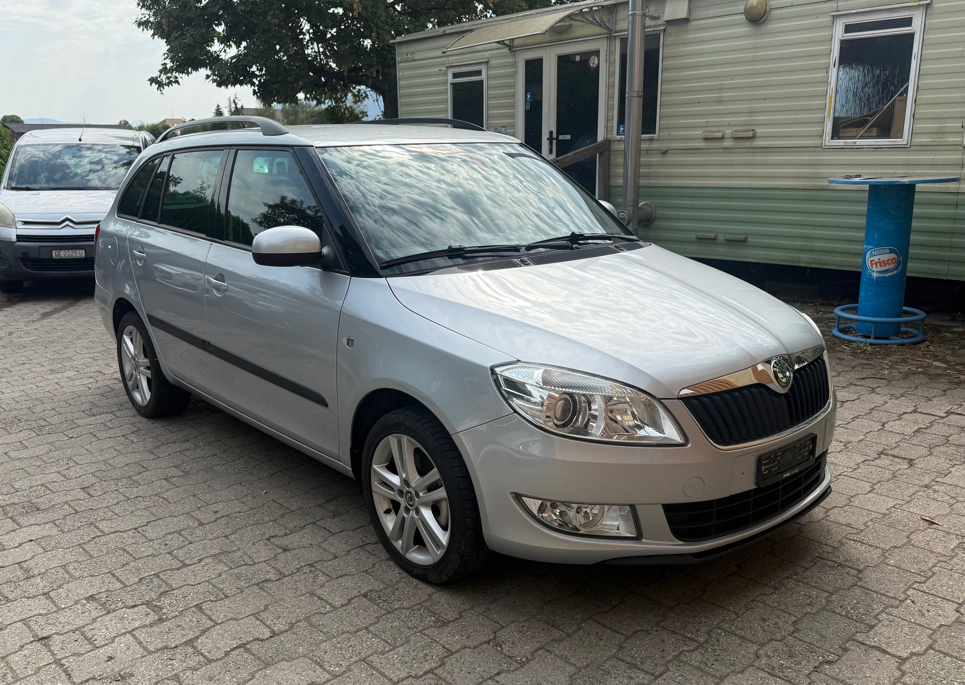 SKODA Fabia 1.2 TSI Elegance DSG-image-2