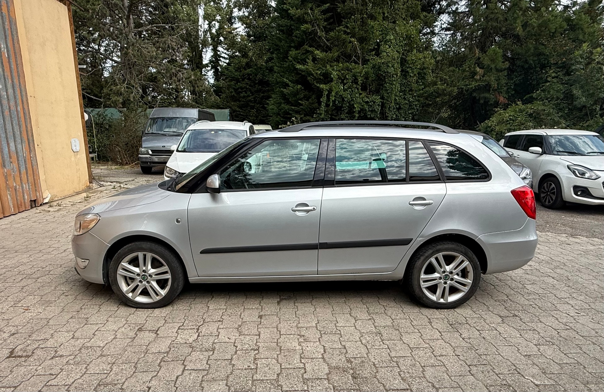SKODA Fabia 1.2 TSI Elegance DSG-image-7