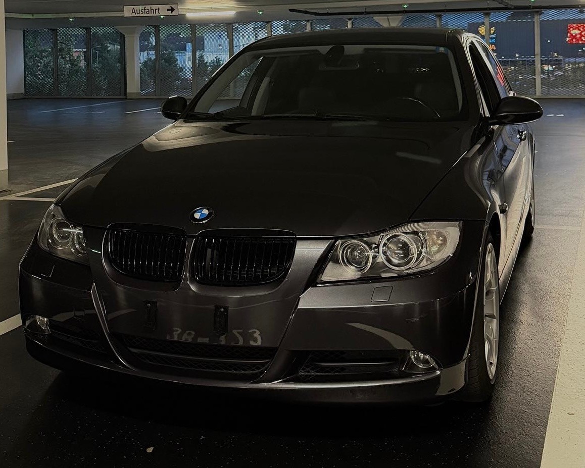 BMW 320d-image-1