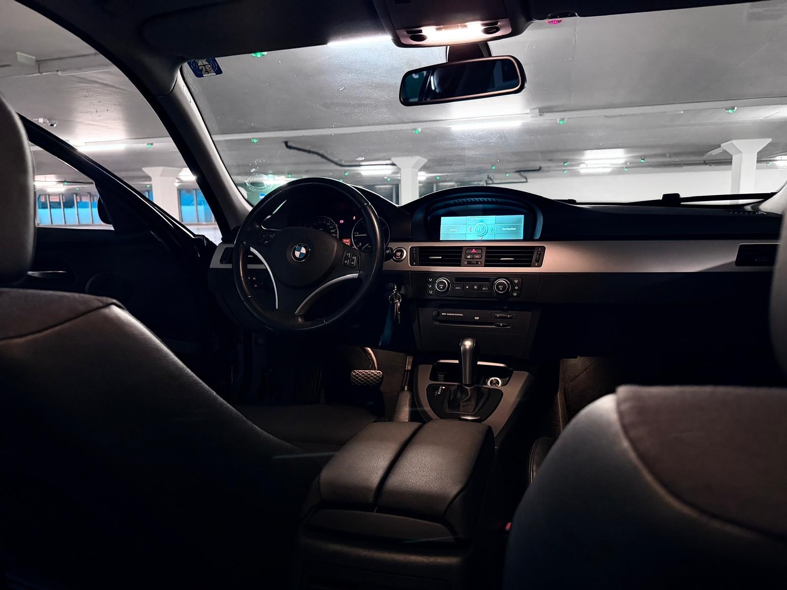 BMW 320d-image-2