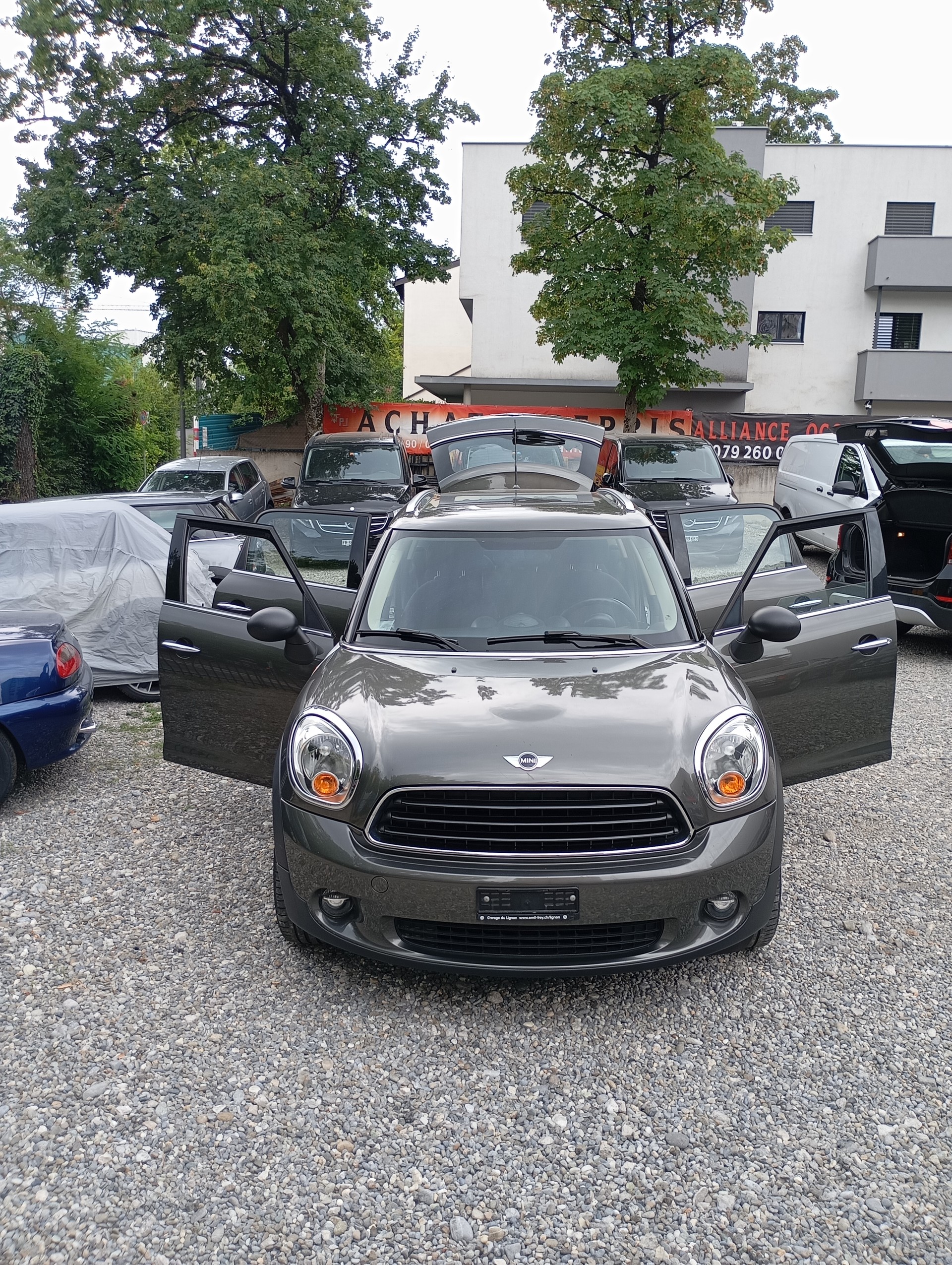 MINI Countryman One FWD-image-9