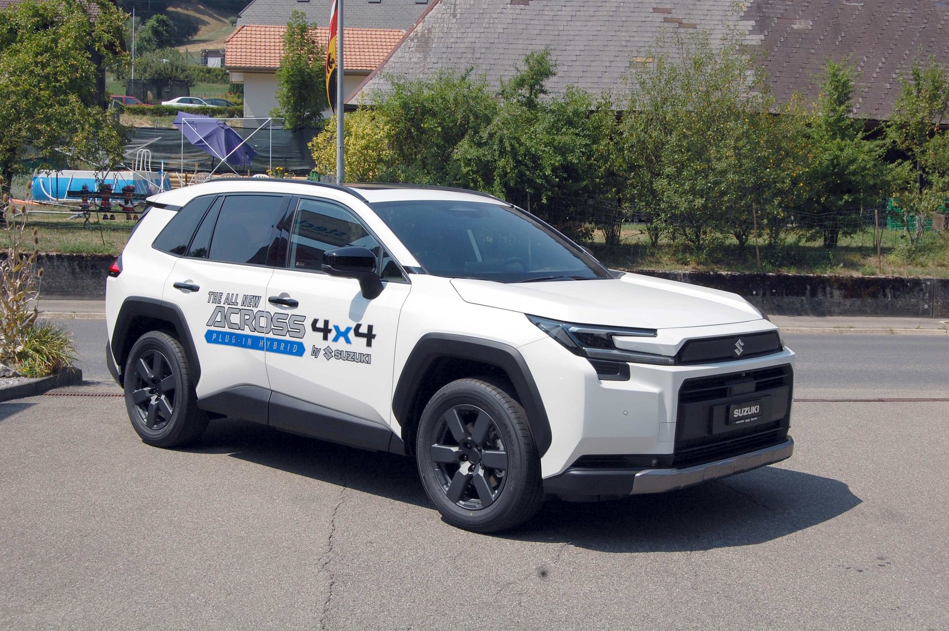 SUZUKI Across 2.5 Plug-in-Hybrid Compact Top E-CVT-image-2