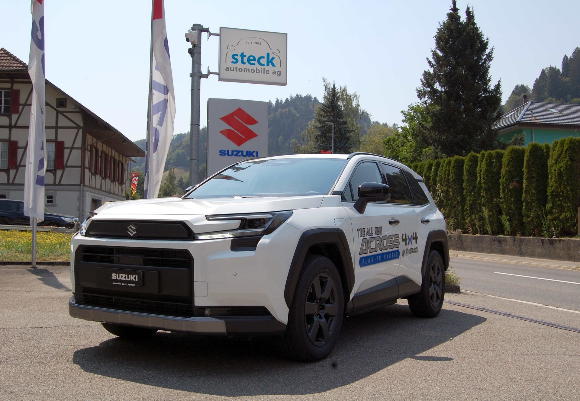 SUZUKI Across 2.5 Plug-in-Hybrid Compact Top E-CVT-image-0