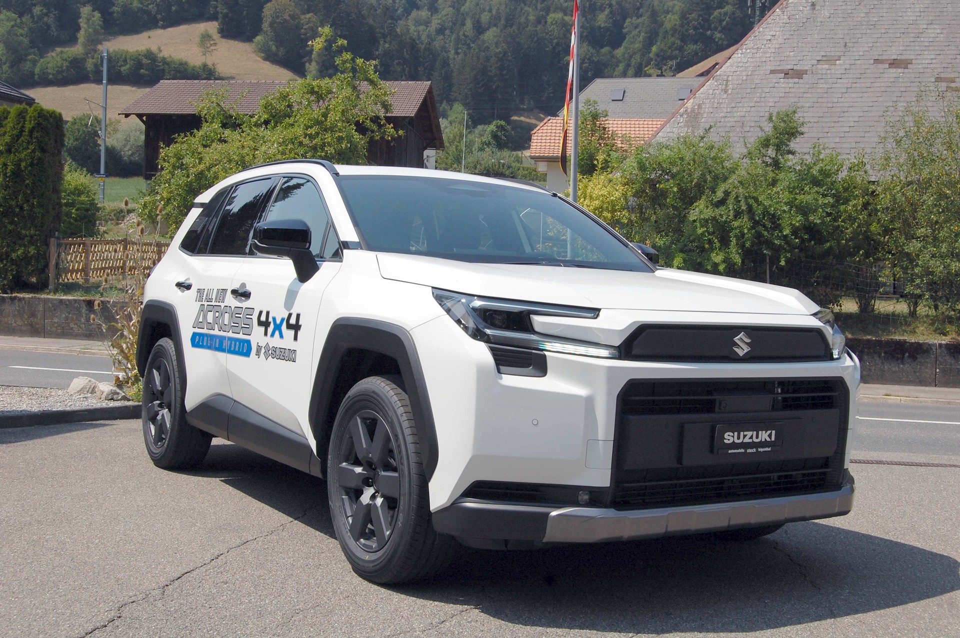 SUZUKI Across 2.5 Plug-in-Hybrid Compact Top E-CVT-image-3