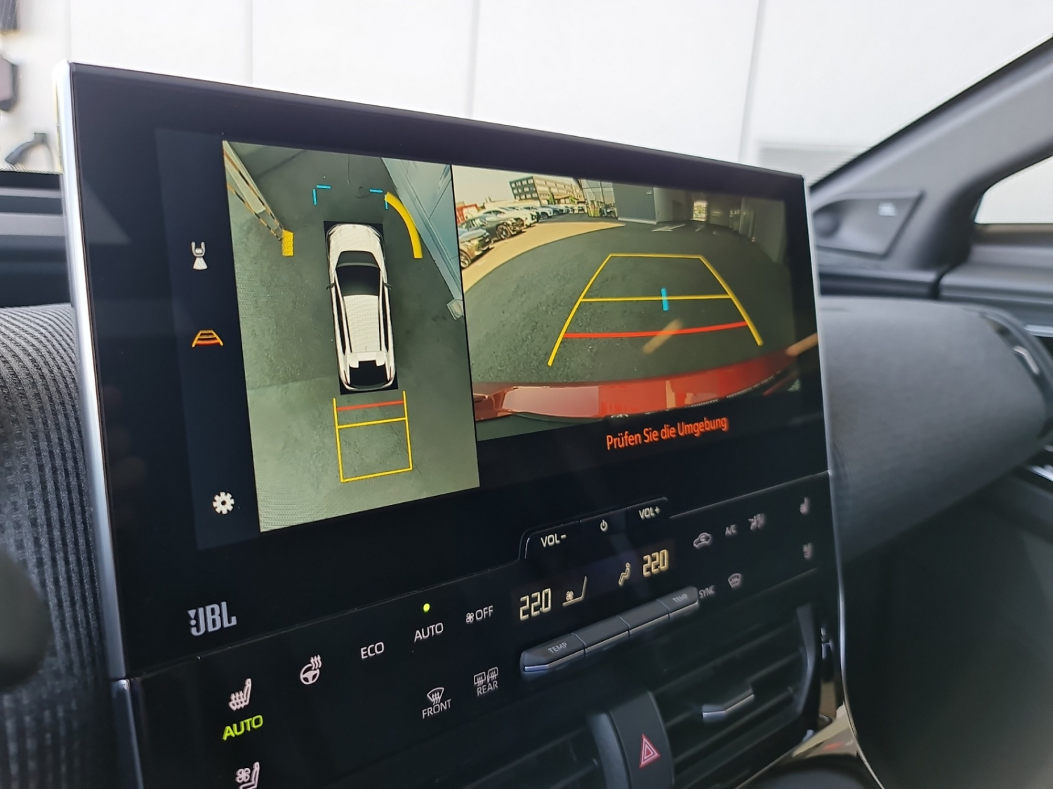 TOYOTA bZ4X Premium AWD 71,4 kWh-image-12