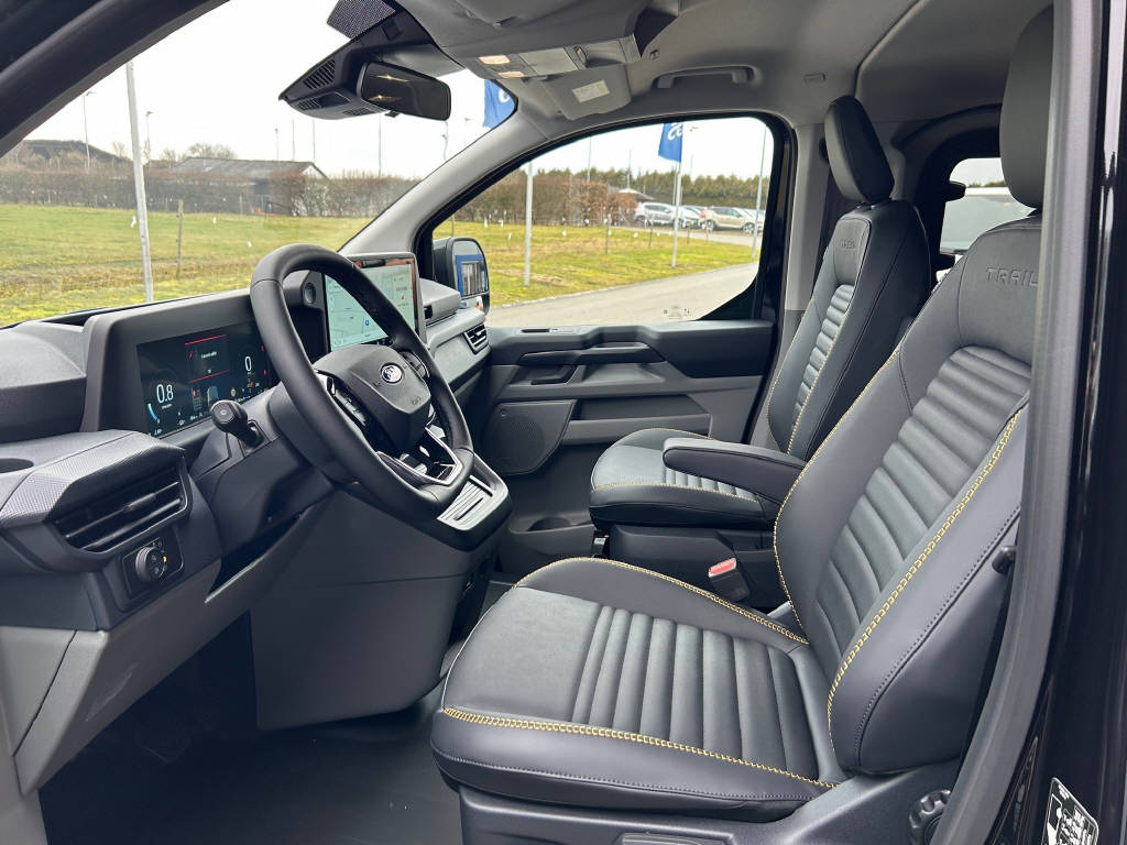 FORD Transit Custom Kombi 320 L1 2.0 EcoBlue 170 Trail 4x4-image-8