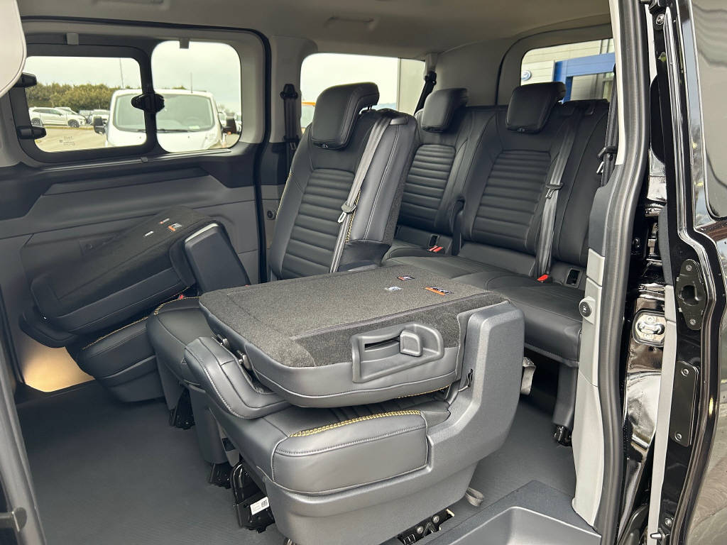 FORD Transit Custom Kombi 320 L1 2.0 EcoBlue 170 Trail 4x4-image-7