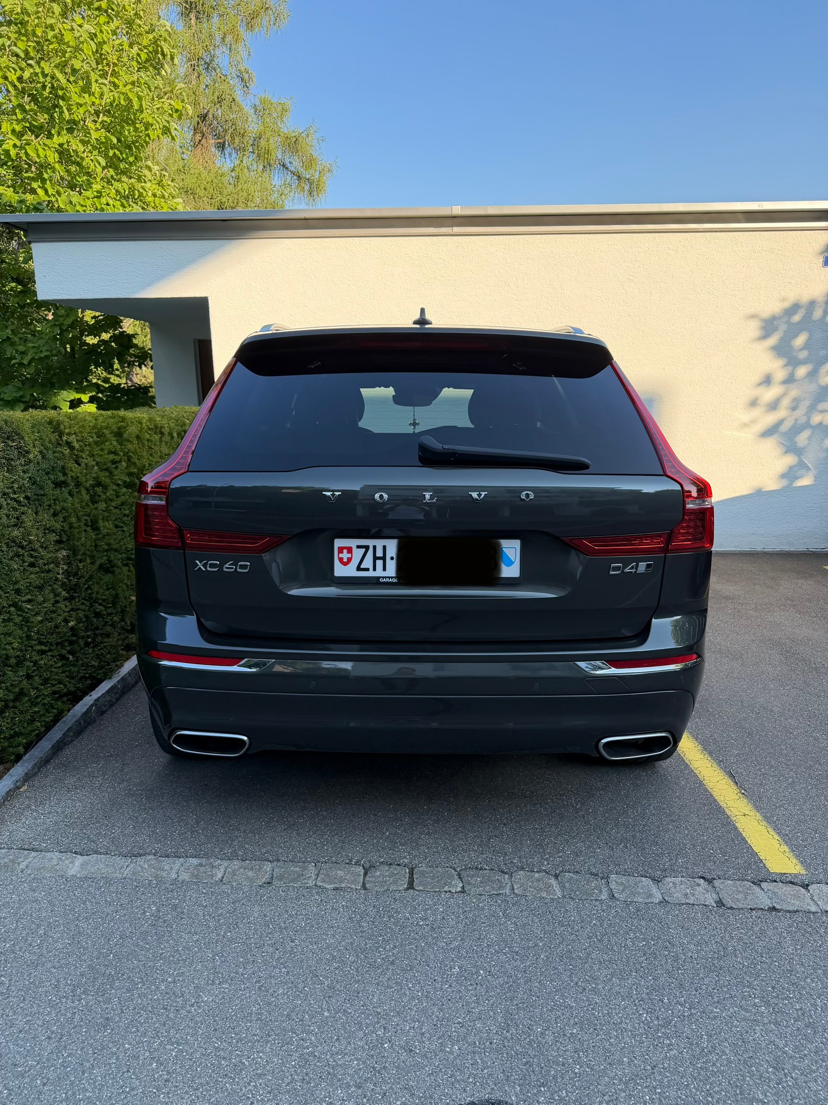 VOLVO 2.0 D4 Inscription AWD-image-2