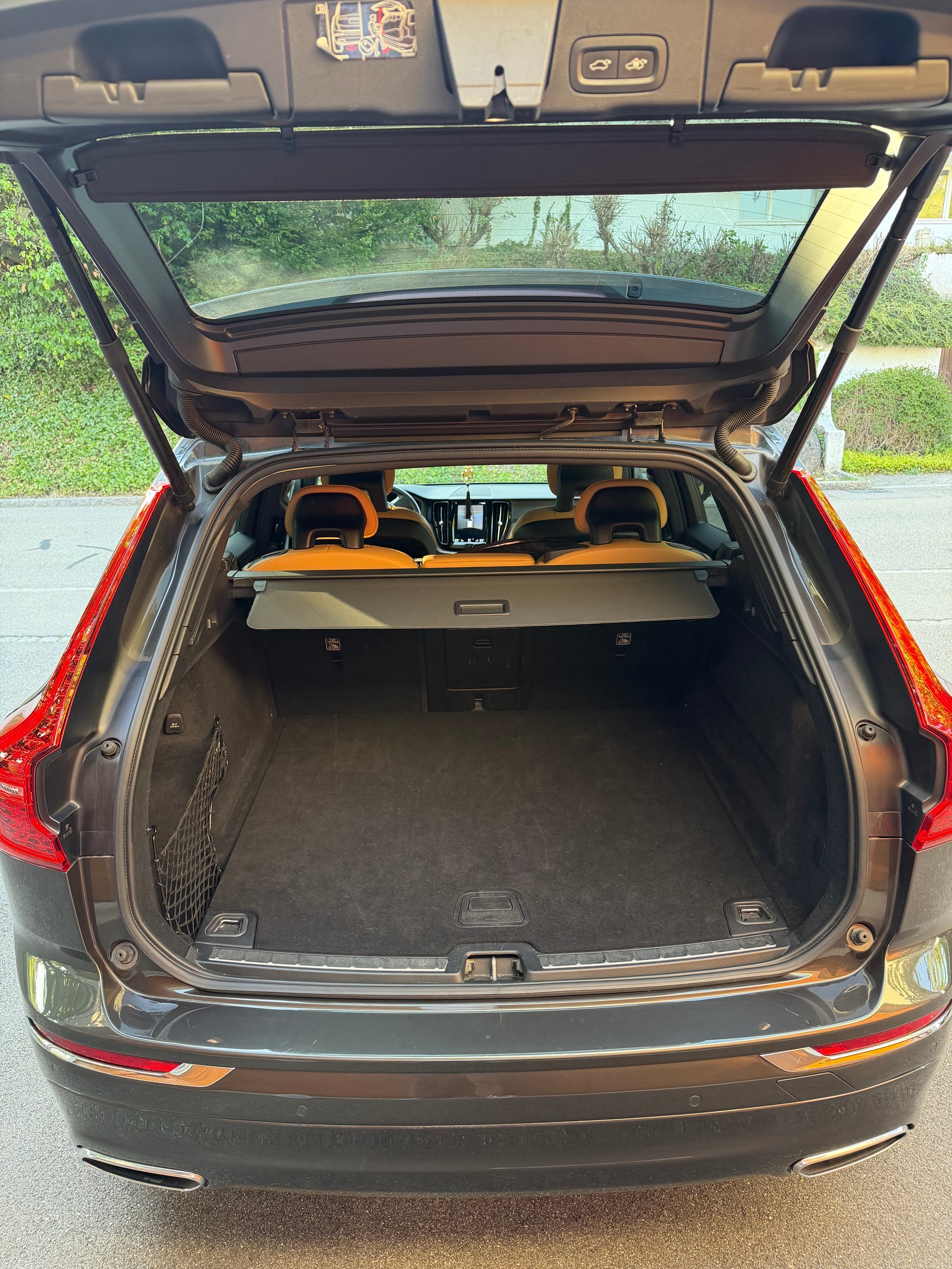 VOLVO 2.0 D4 Inscription AWD-image-3