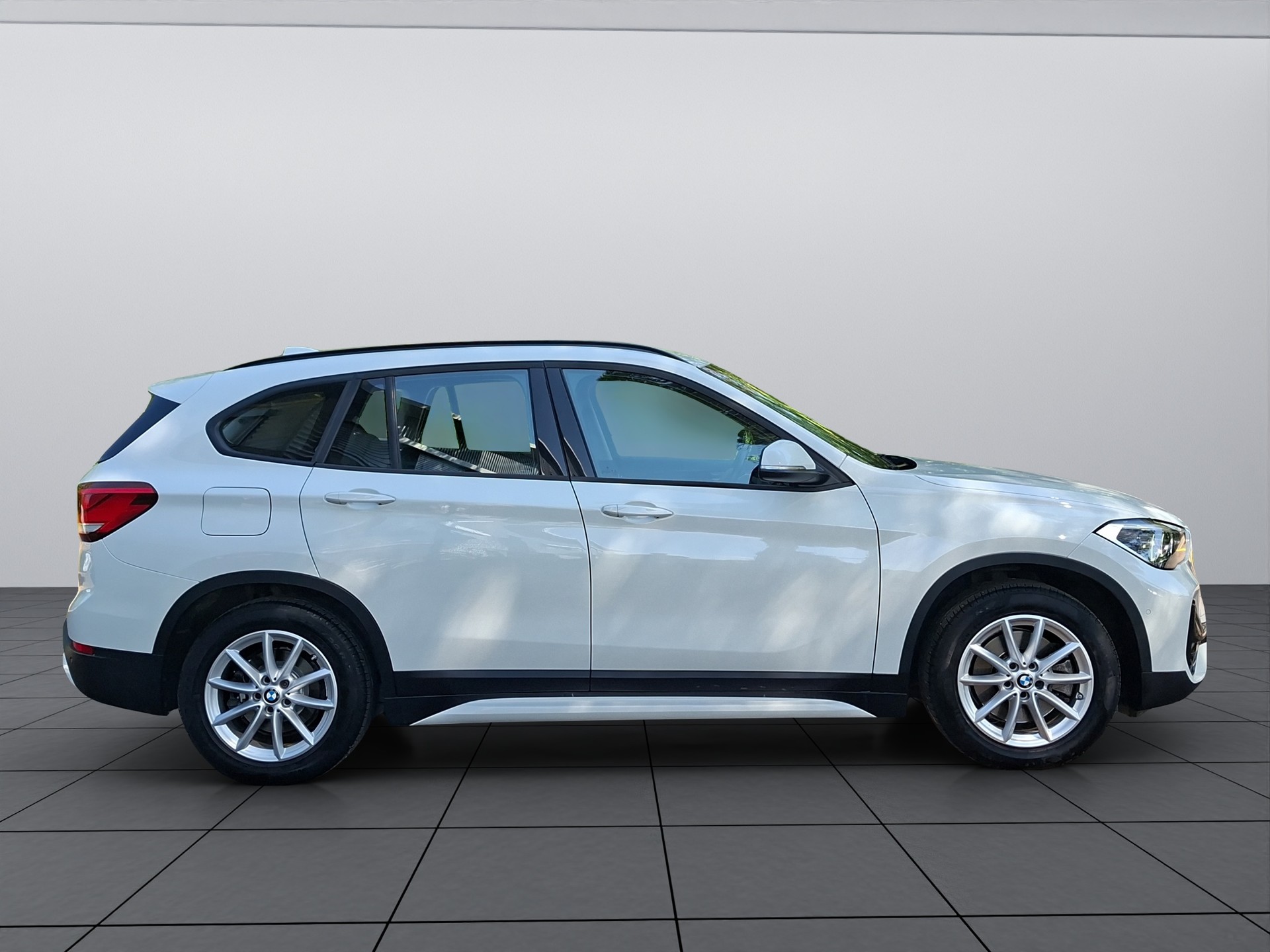 BMW X1 xDrive 25e Fleet Edition Steptronic-image-3