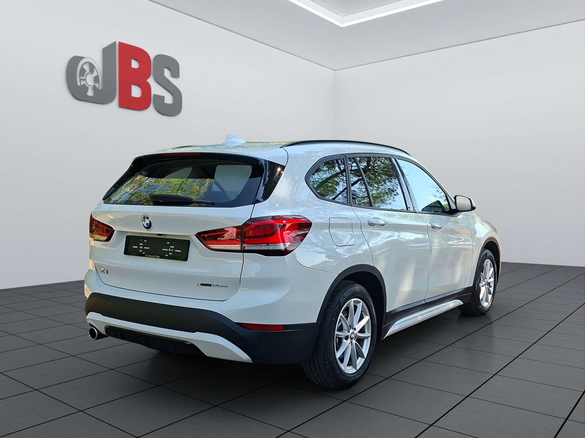 BMW X1 xDrive 25e Fleet Edition Steptronic-image-4