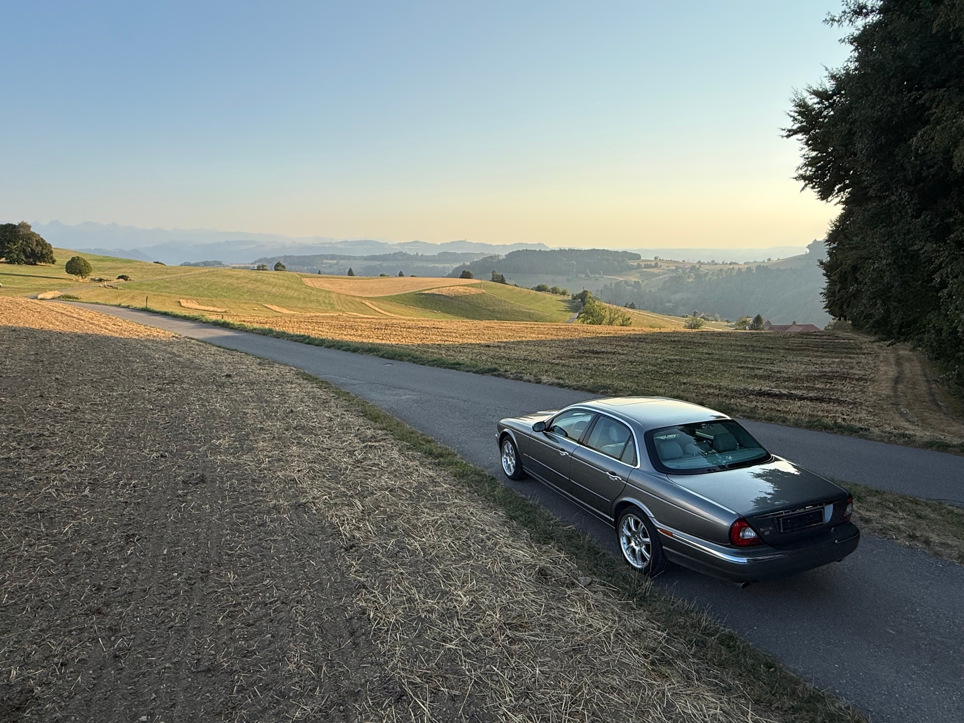 JAGUAR 4.2 V8 Executive-image-0